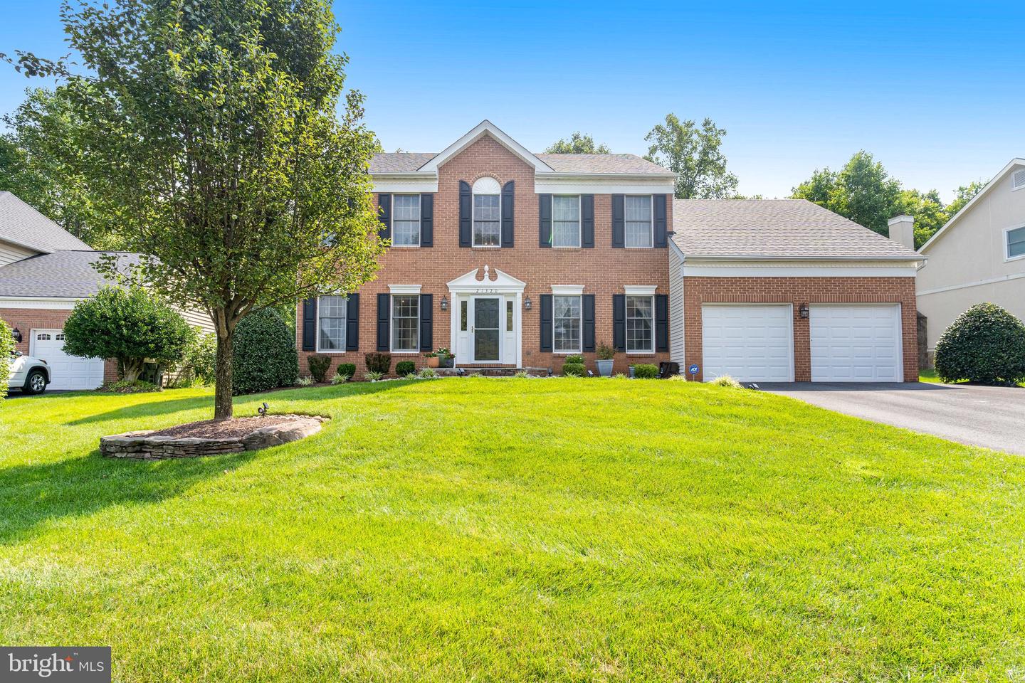21320 TRASKWOOD CT, STERLING, Virginia 20165, 4 Bedrooms Bedrooms, ,3 BathroomsBathrooms,Residential,For sale,21320 TRASKWOOD CT,VALO2092614 MLS # VALO2092614