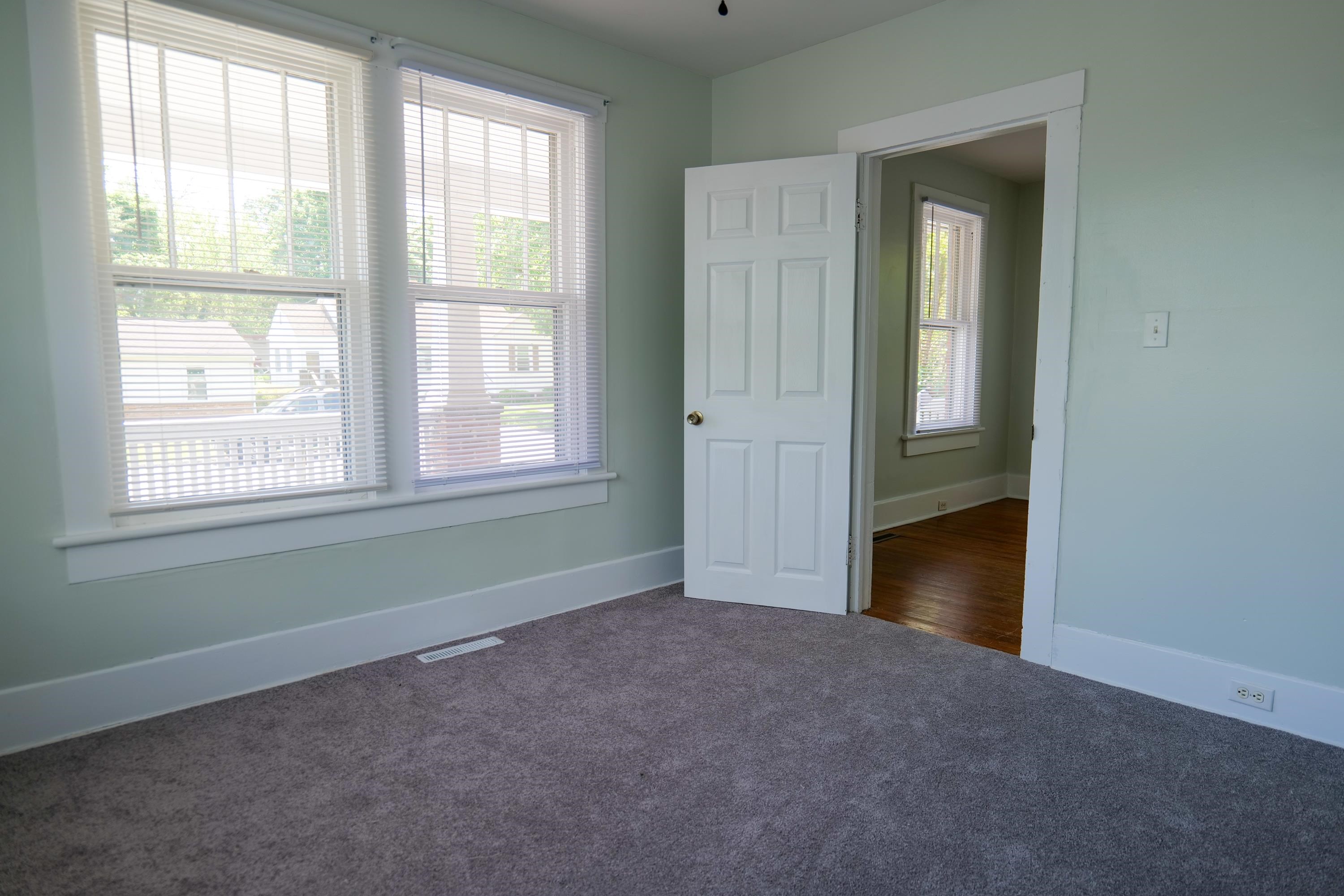 126 PARK BLVD, STAUNTON, Virginia 24401, 2 Bedrooms Bedrooms, ,1 BathroomBathrooms,Residential,126 PARK BLVD,664465 MLS # 664465