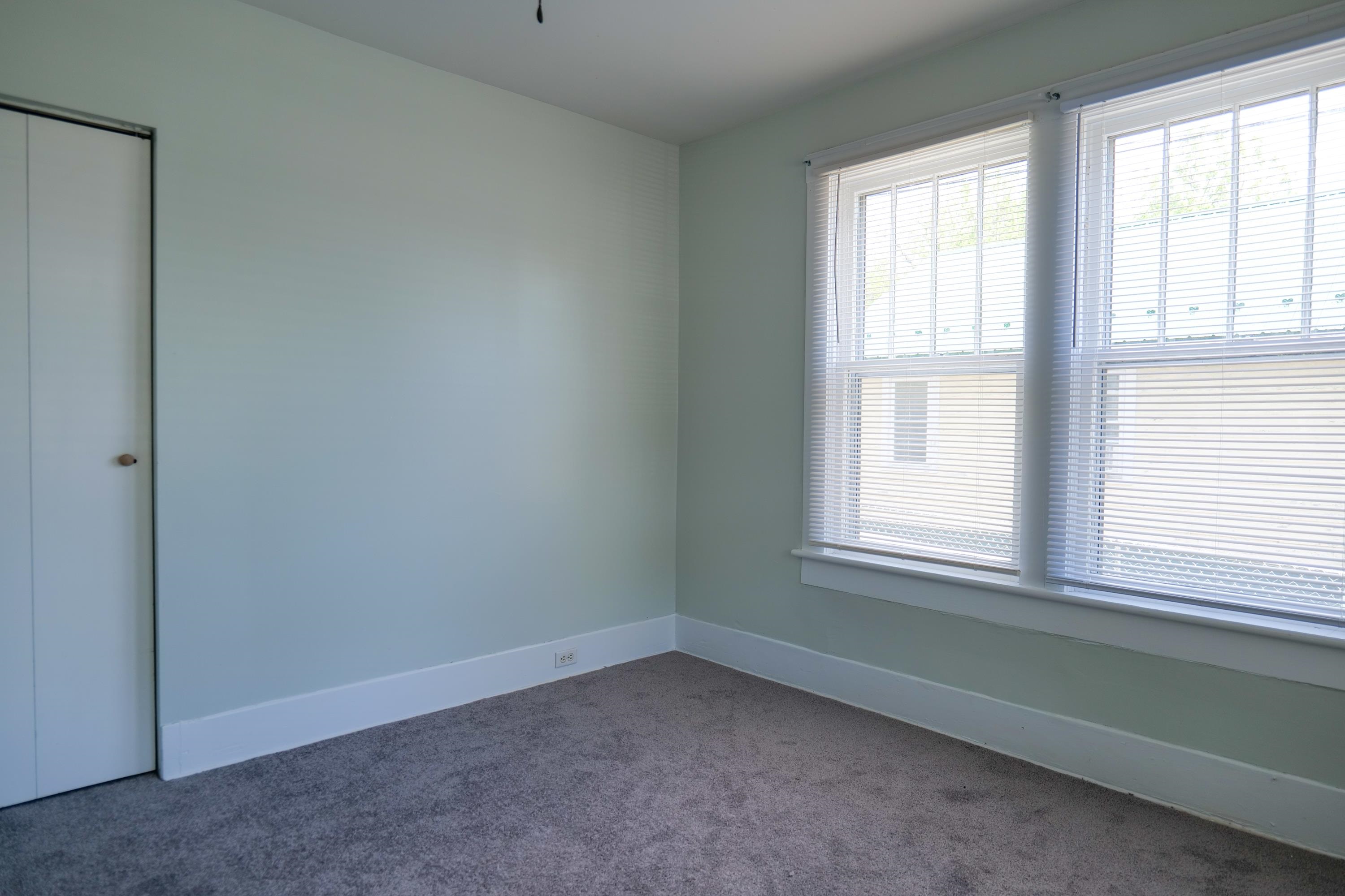 126 PARK BLVD, STAUNTON, Virginia 24401, 2 Bedrooms Bedrooms, ,1 BathroomBathrooms,Residential,126 PARK BLVD,664465 MLS # 664465