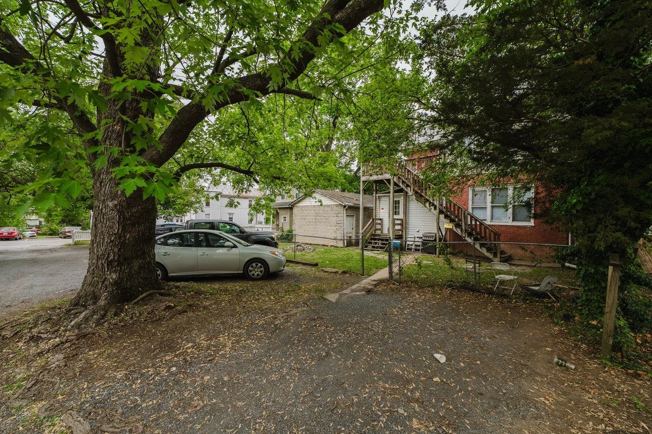 316 NORTH HIGH ST, HARRISONBURG, Virginia 22802, 6 Bedrooms Bedrooms, ,2 BathroomsBathrooms,Residential,316 NORTH HIGH ST,664468 MLS # 664468