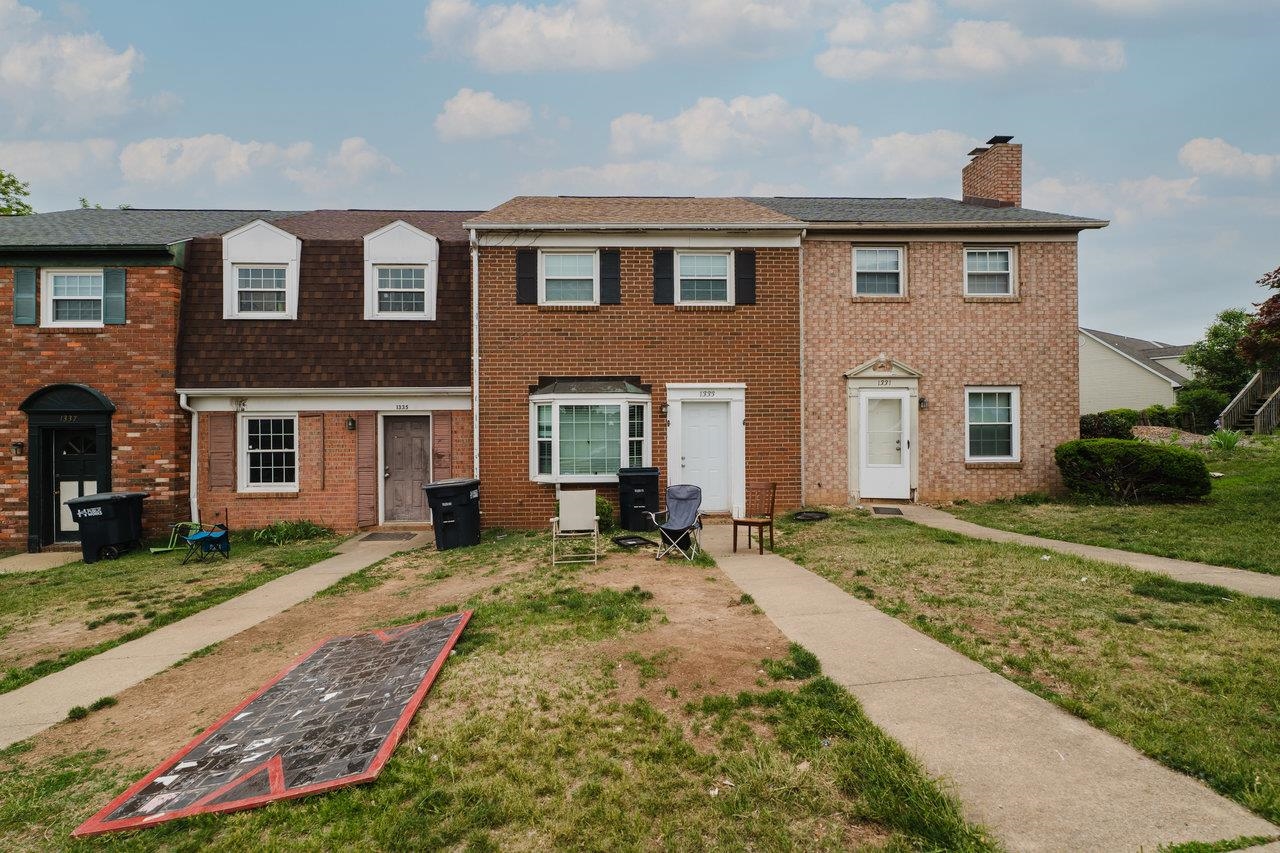 1333 DEVON LN, HARRISONBURG, Virginia 22801, 3 Bedrooms Bedrooms, ,1 BathroomBathrooms,Residential,1333 DEVON LN,664475 MLS # 664475
