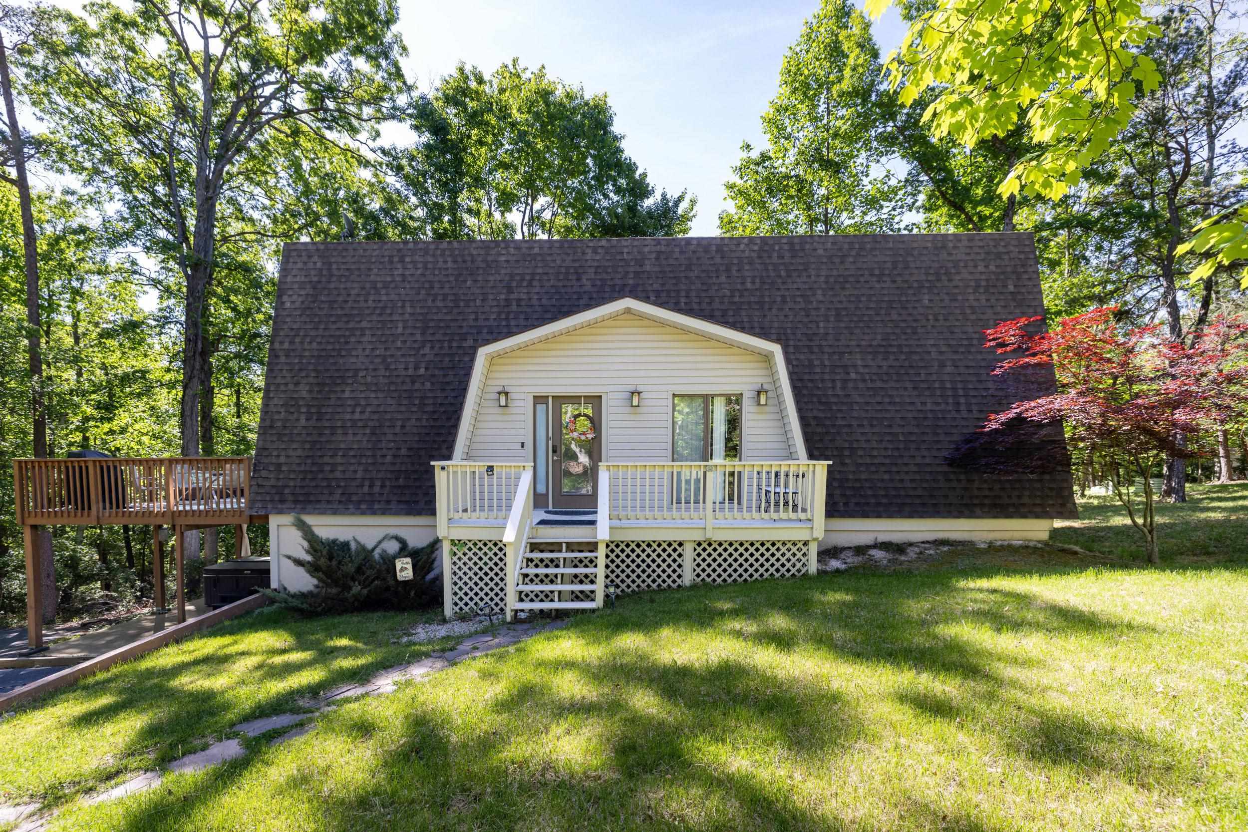 218 BETHEL LN, MCGAHEYSVILLE, Virginia 22840, 3 Bedrooms Bedrooms, ,3 BathroomsBathrooms,Residential,218 Bethel Lane, McGaheysville, VA 22840,218 BETHEL LN,664476 MLS # 664476
