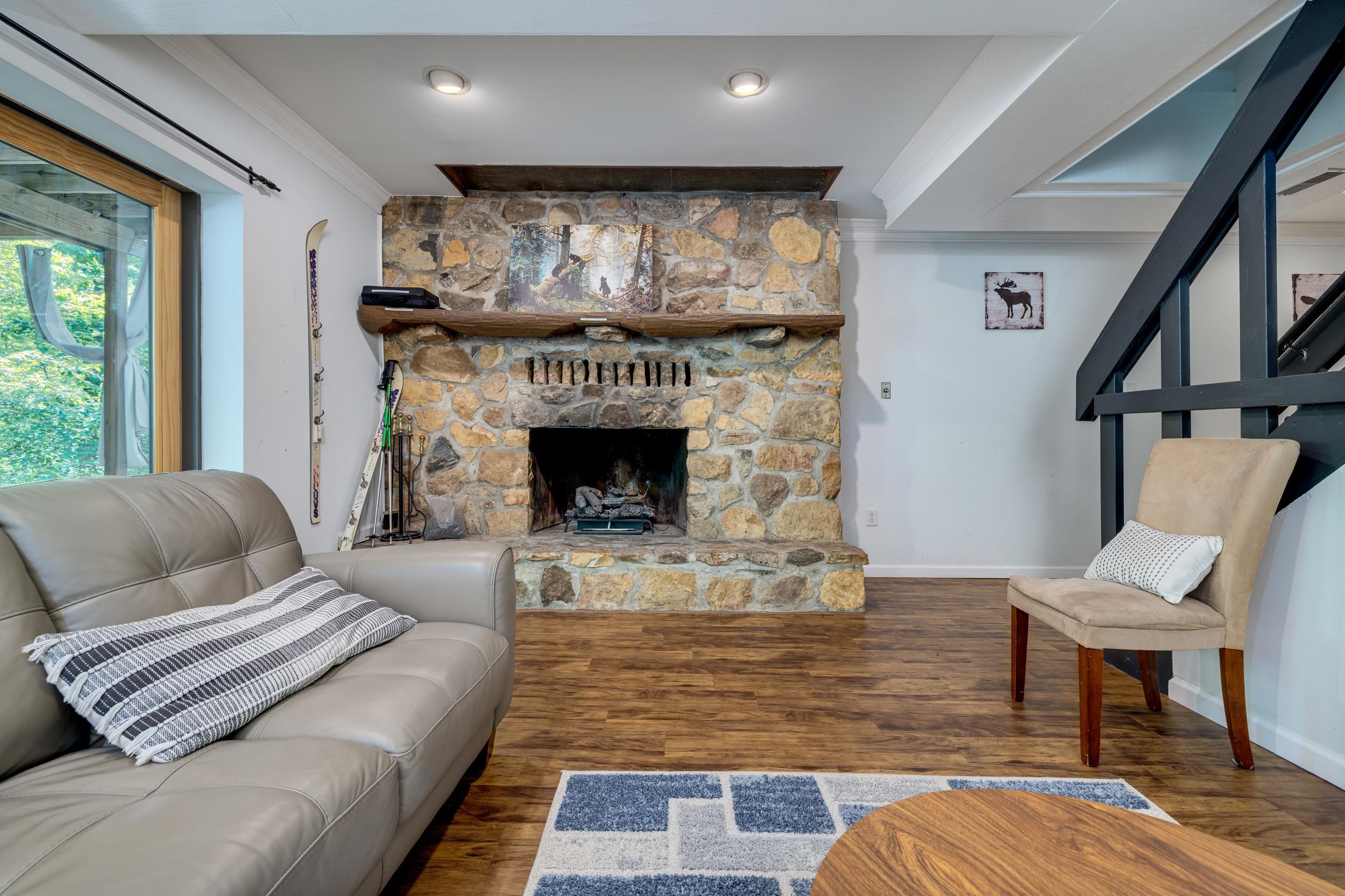 218 BETHEL LN, MCGAHEYSVILLE, Virginia 22840, 3 Bedrooms Bedrooms, ,3 BathroomsBathrooms,Residential,218 Bethel Lane, McGaheysville, VA 22840,218 BETHEL LN,664476 MLS # 664476