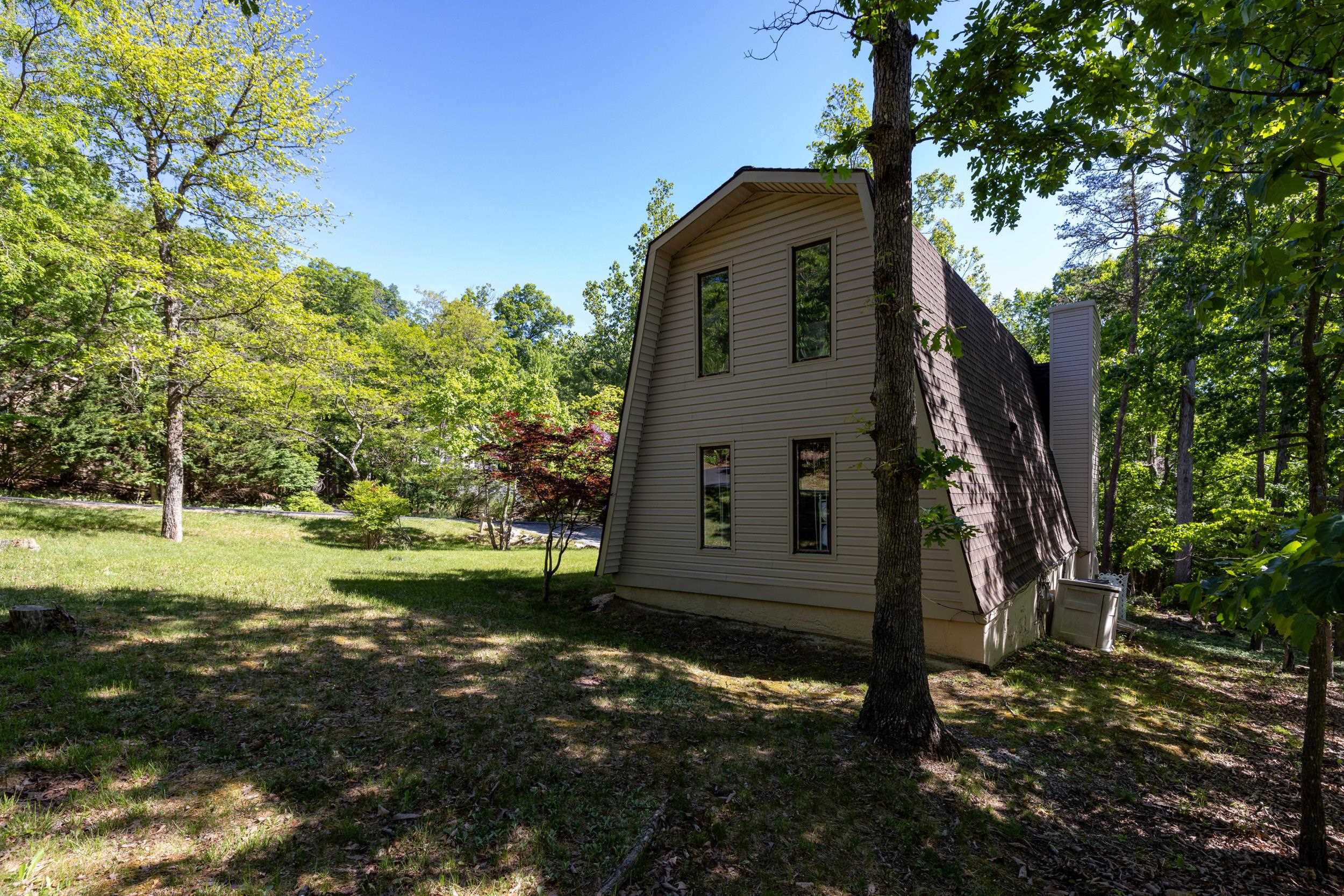 218 BETHEL LN, MCGAHEYSVILLE, Virginia 22840, 3 Bedrooms Bedrooms, ,3 BathroomsBathrooms,Residential,218 Bethel Lane, McGaheysville, VA 22840,218 BETHEL LN,664476 MLS # 664476