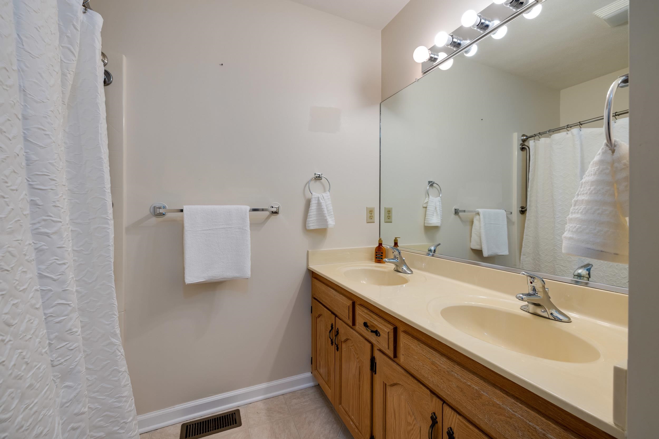 845 QUINCE DR, ROCKINGHAM, Virginia 22801, 3 Bedrooms Bedrooms, ,2 BathroomsBathrooms,Residential,845 QUINCE DR,664480 MLS # 664480