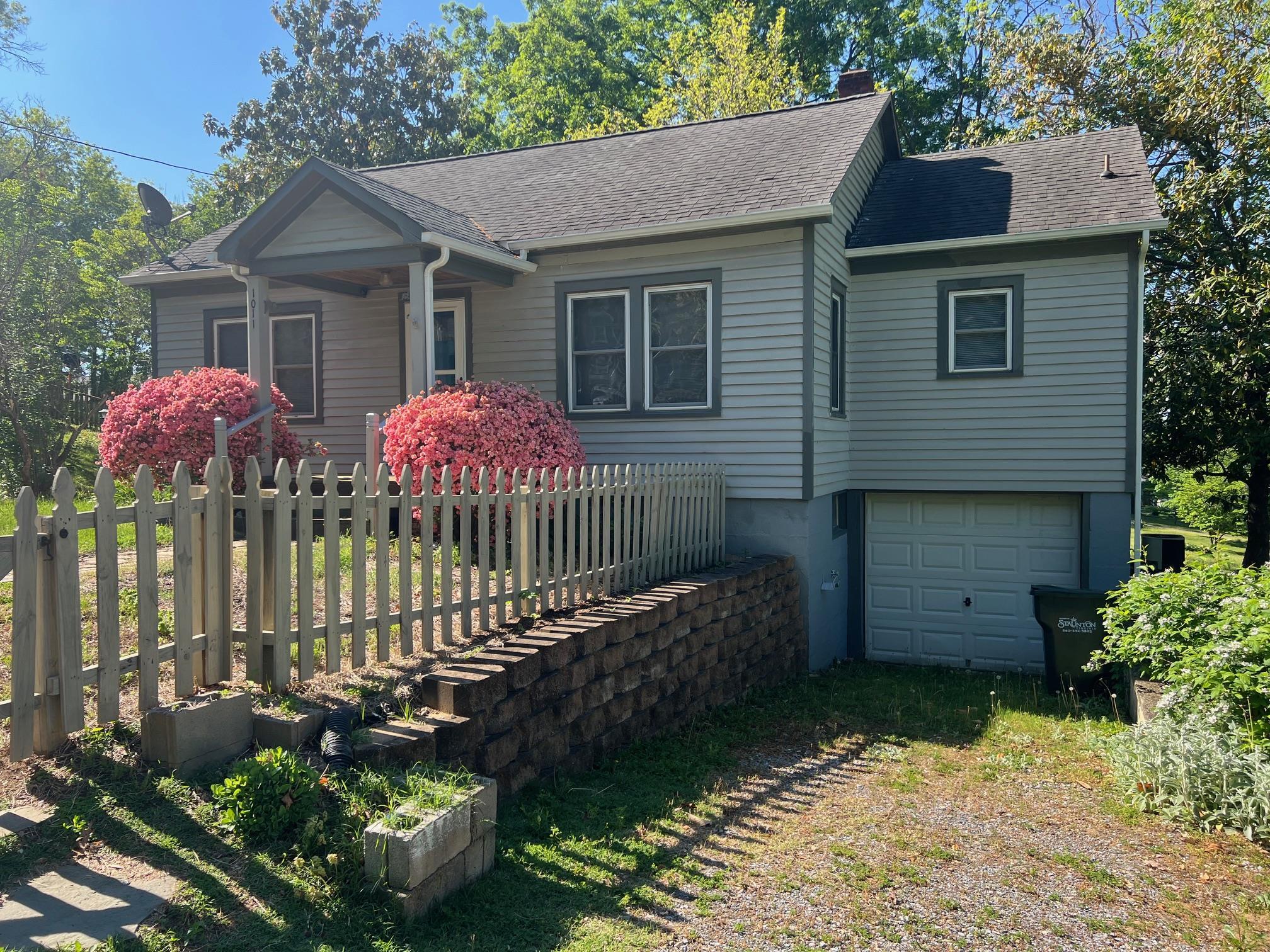 Address not available!, 2 Bedrooms Bedrooms, ,1 BathroomBathrooms,Residential,1011 HEVENER ST,664488 MLS # 664488