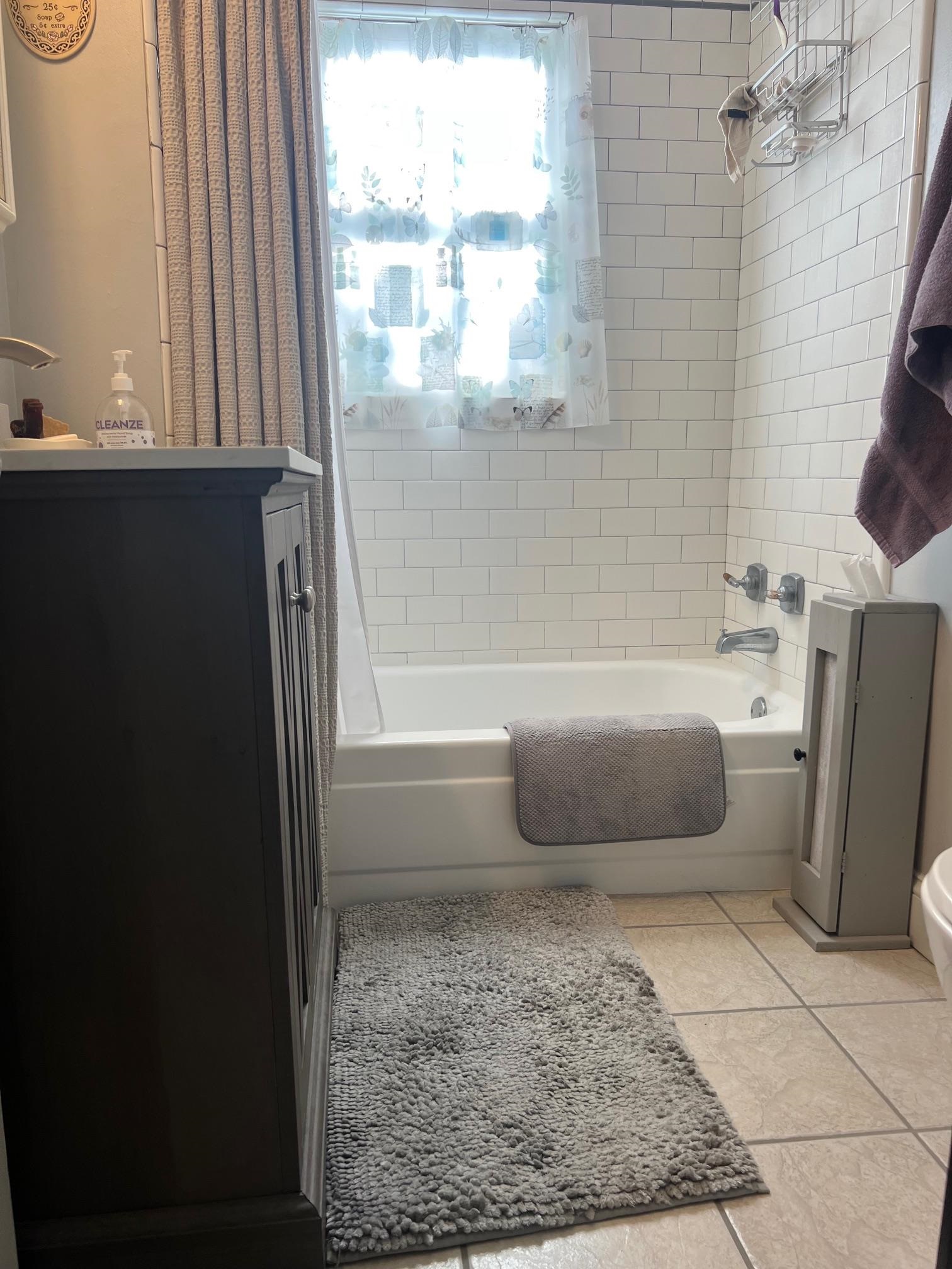 Address not available!, 2 Bedrooms Bedrooms, ,1 BathroomBathrooms,Residential,1011 HEVENER ST,664488 MLS # 664488