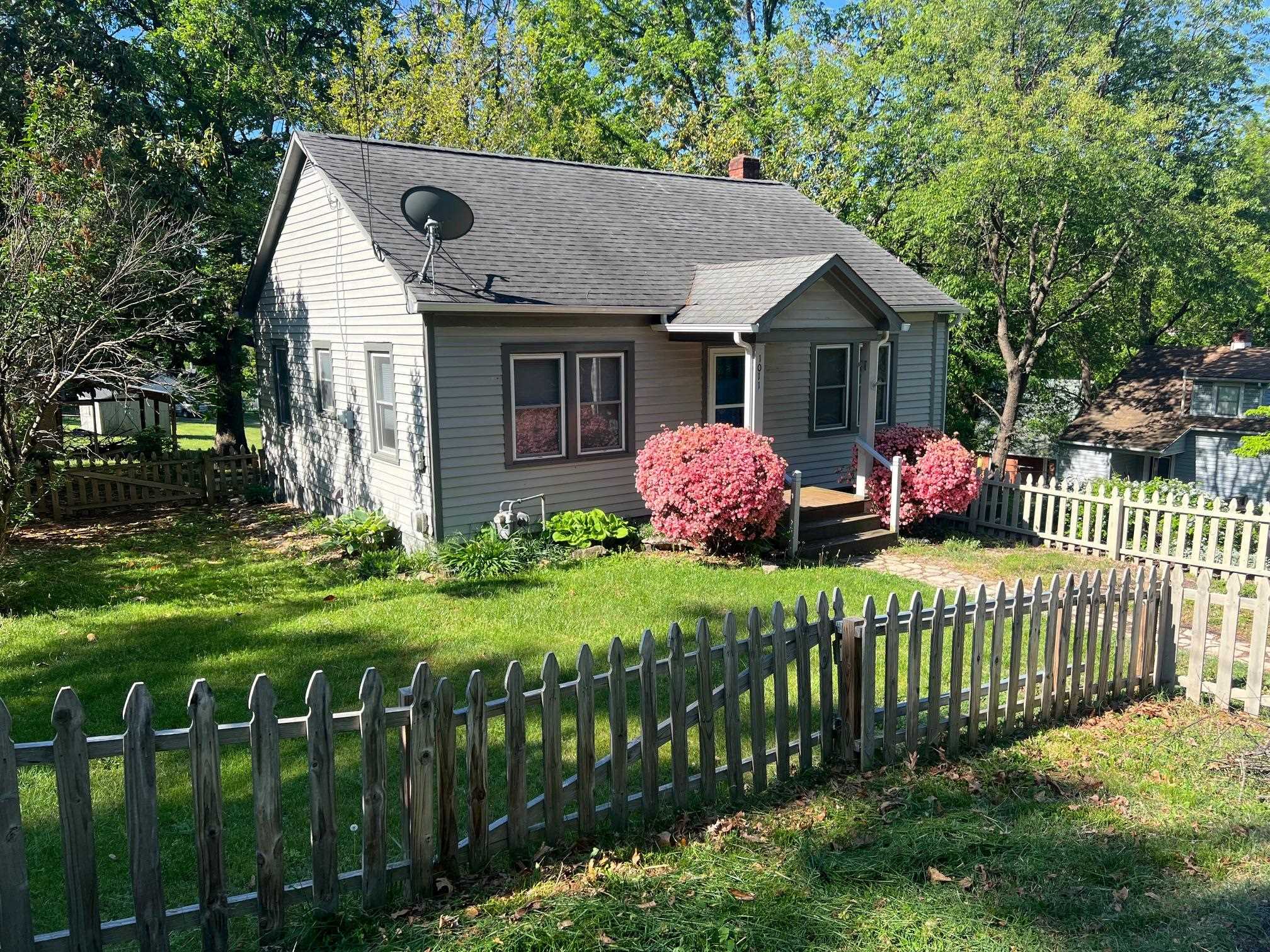 Address not available!, 2 Bedrooms Bedrooms, ,1 BathroomBathrooms,Residential,1011 HEVENER ST,664488 MLS # 664488