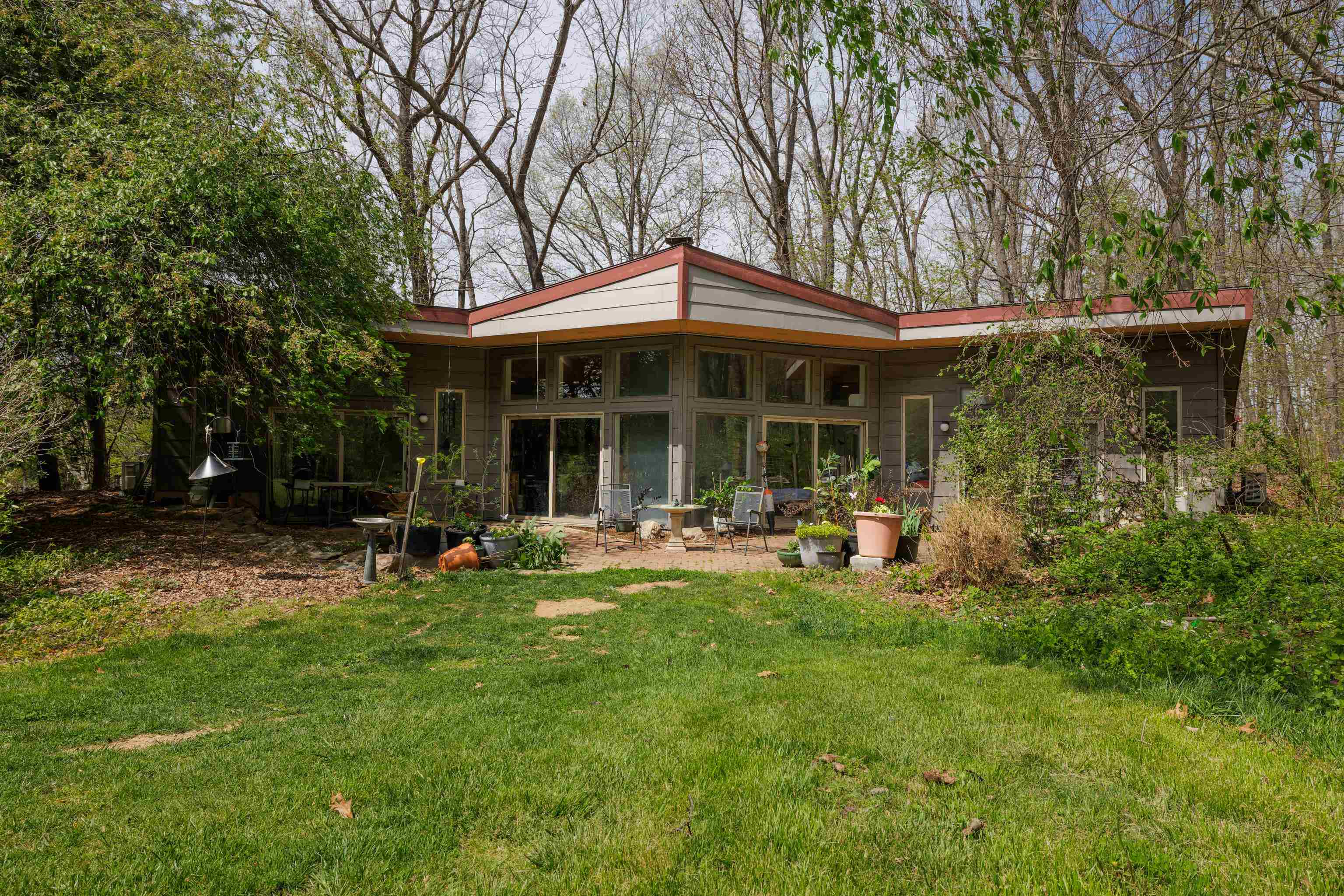 7598 N LEE HWY, RAPHINE, Virginia 24472, 3 Bedrooms Bedrooms, ,2 BathroomsBathrooms,Residential,7598 N LEE HWY,664489 MLS # 664489
