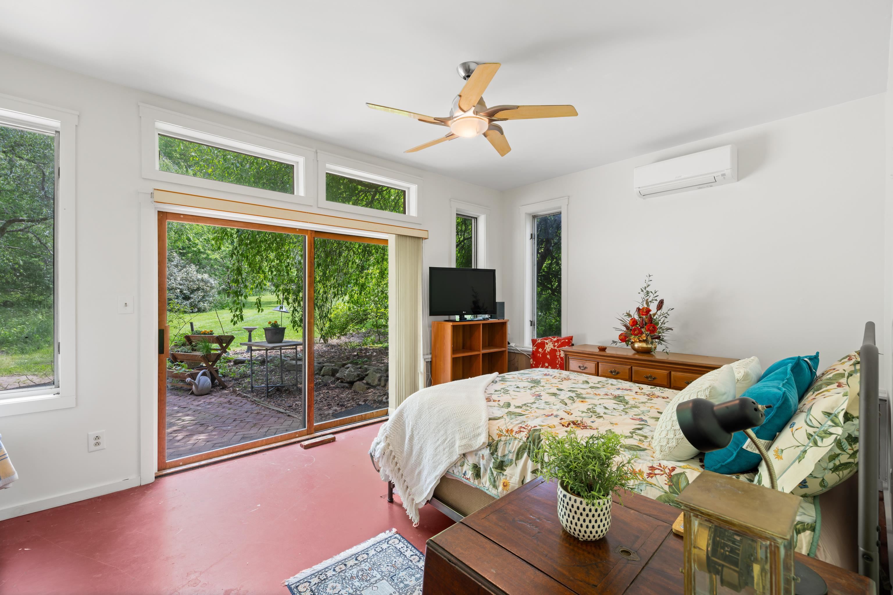 7598 N LEE HWY, RAPHINE, Virginia 24472, 3 Bedrooms Bedrooms, ,2 BathroomsBathrooms,Residential,7598 N LEE HWY,664489 MLS # 664489