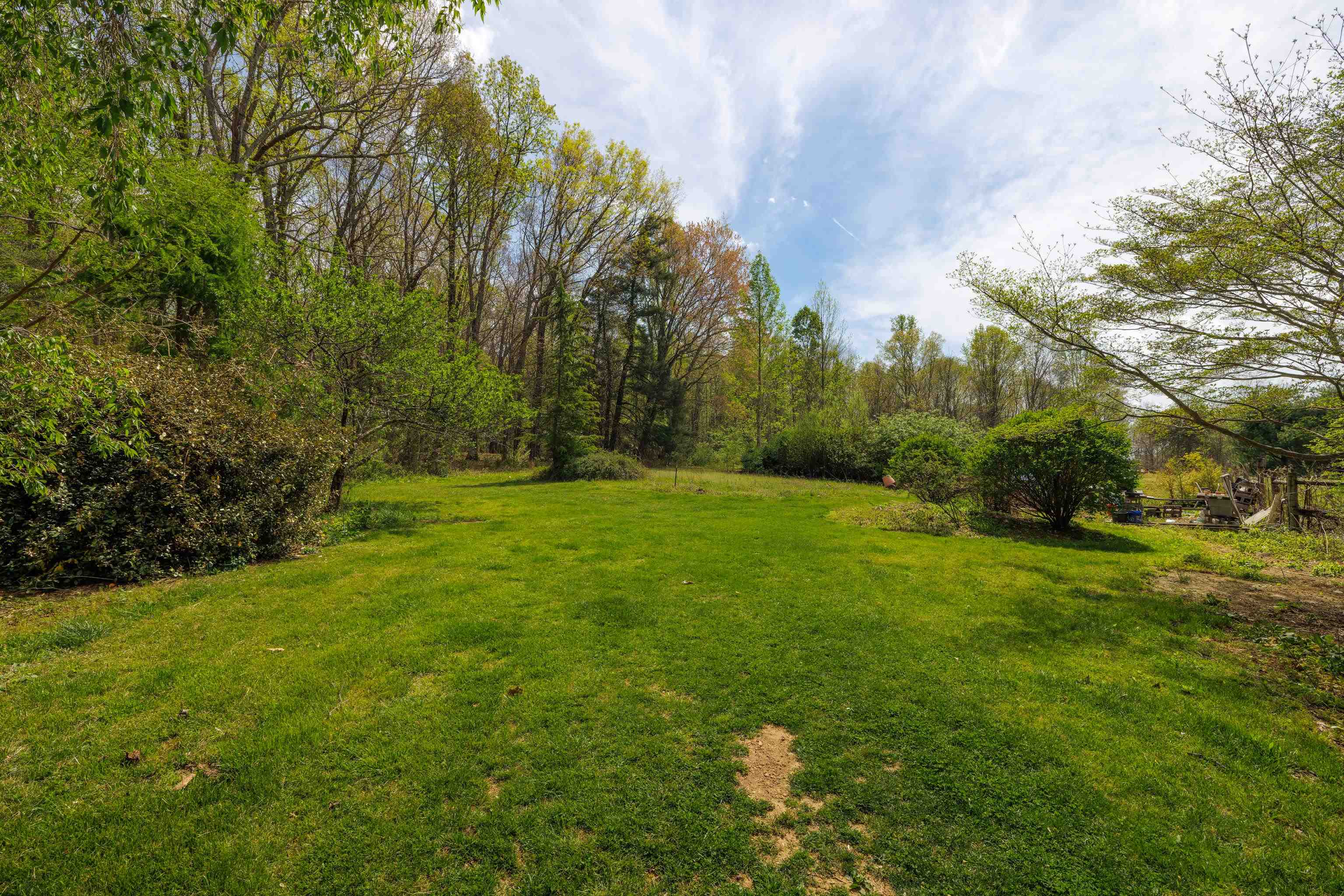7598 N LEE HWY, RAPHINE, Virginia 24472, 3 Bedrooms Bedrooms, ,2 BathroomsBathrooms,Residential,7598 N LEE HWY,664489 MLS # 664489