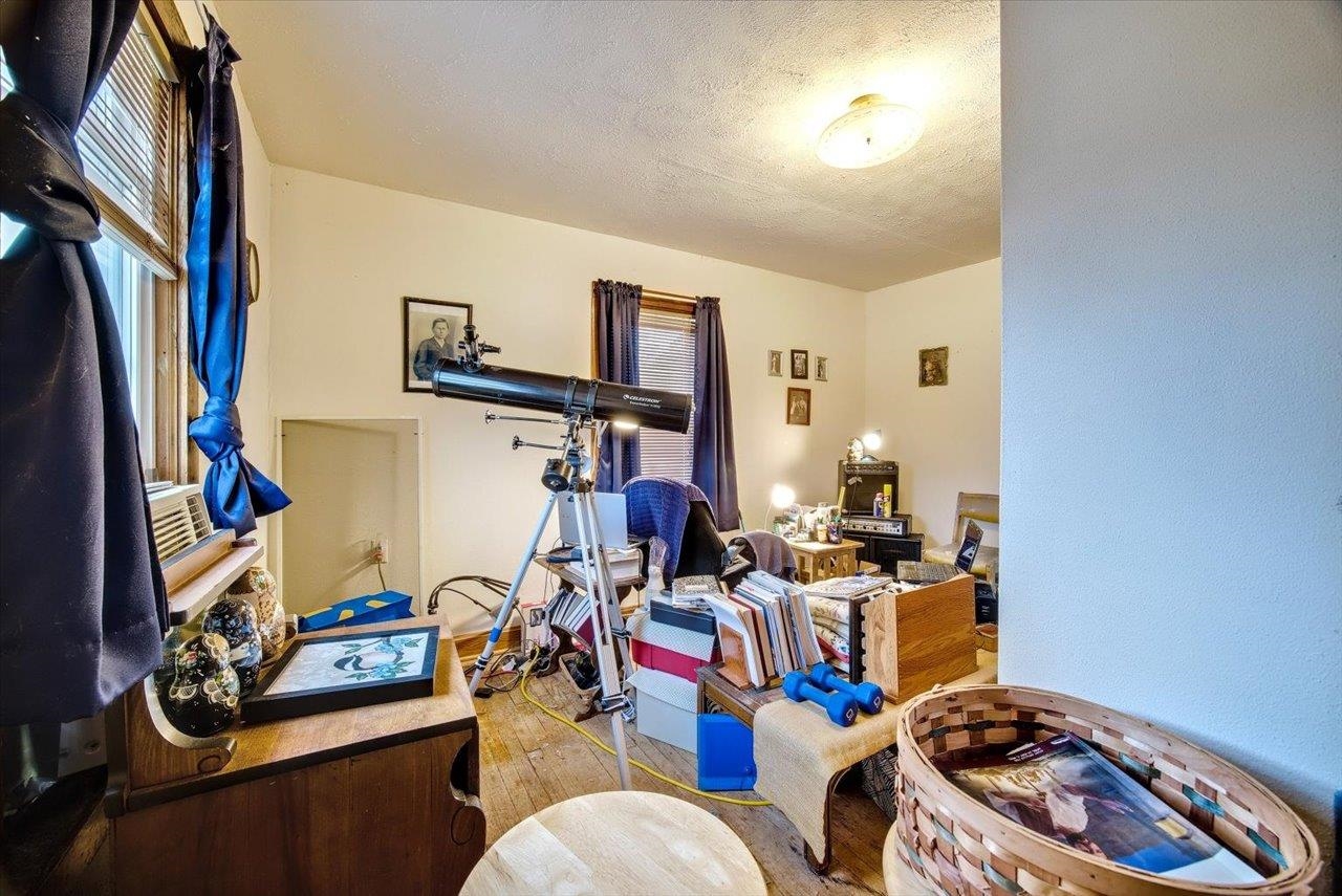 14 E GAY ST, STAUNTON, Virginia 24401, 3 Bedrooms Bedrooms, ,1 BathroomBathrooms,Residential,14 E GAY ST,664490 MLS # 664490