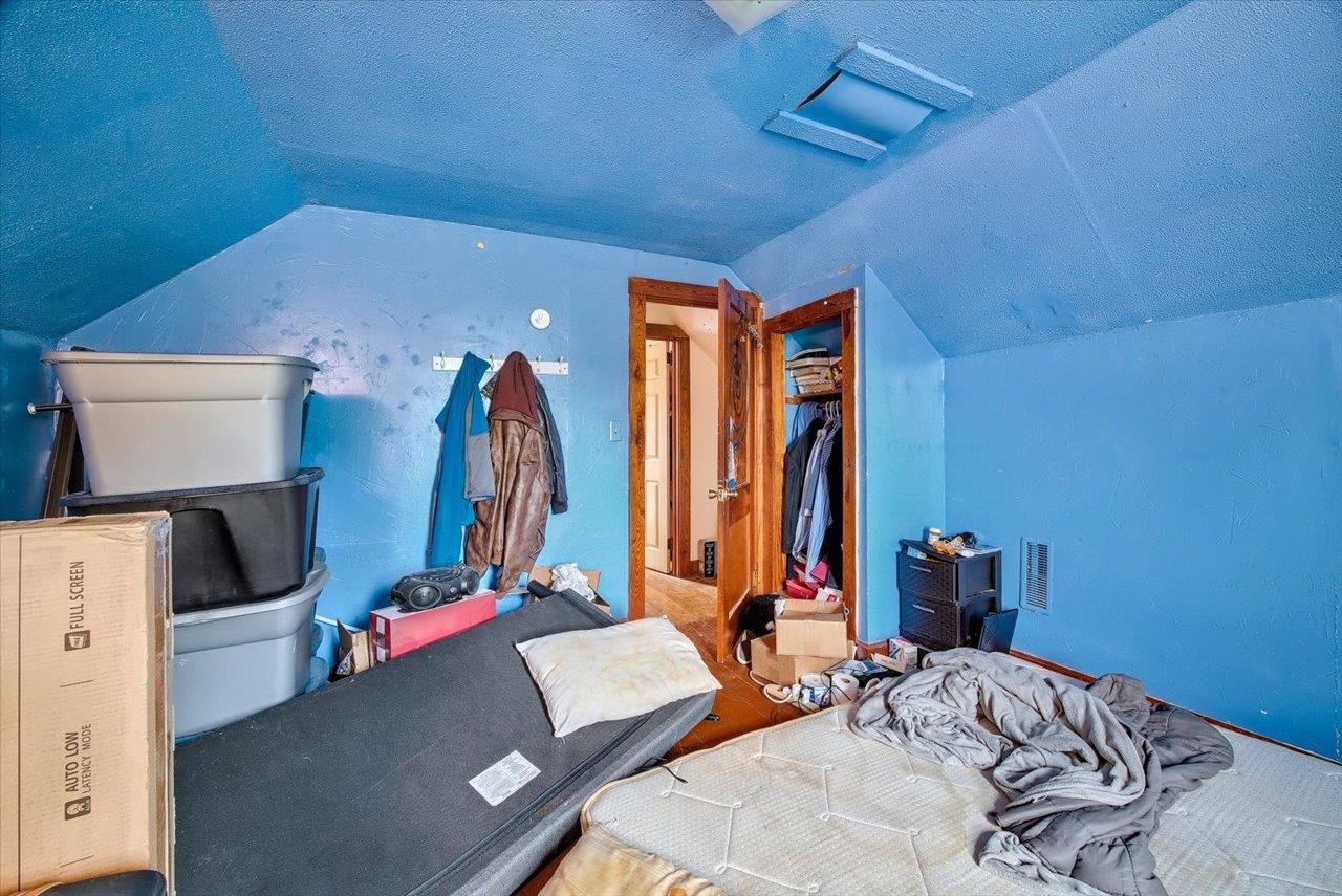 14 E GAY ST, STAUNTON, Virginia 24401, 3 Bedrooms Bedrooms, ,1 BathroomBathrooms,Residential,14 E GAY ST,664490 MLS # 664490