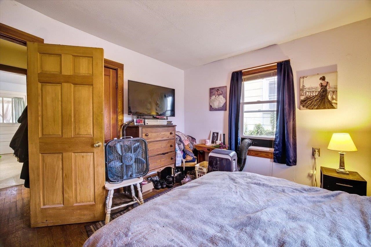 14 E GAY ST, STAUNTON, Virginia 24401, 3 Bedrooms Bedrooms, ,1 BathroomBathrooms,Residential,14 E GAY ST,664490 MLS # 664490