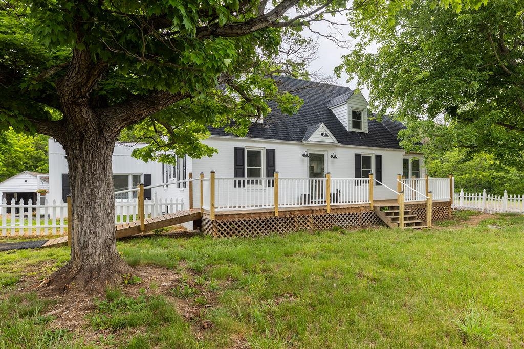 14372 S EAST SIDE HWY, GROTTOES, Virginia 24401, 4 Bedrooms Bedrooms, ,2 BathroomsBathrooms,Residential,14372 S EAST SIDE HWY,664492 MLS # 664492