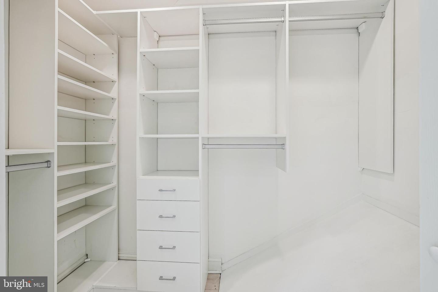 1816 24TH PL SE, WASHINGTON, District Of Columbia 20020, 3 Bedrooms Bedrooms, ,3 BathroomsBathrooms,Residential,For sale,1816 24TH PL SE,DCDC2193282 MLS # DCDC2193282