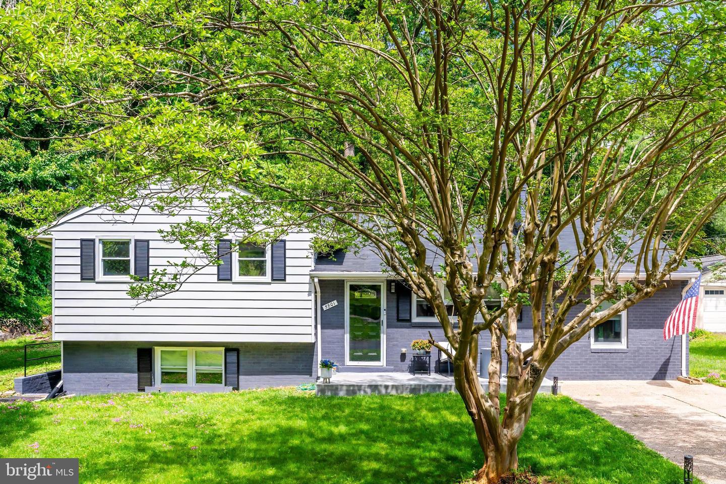 5801 BROOKVIEW DR, ALEXANDRIA, Virginia 22310, 3 Bedrooms Bedrooms, ,2 BathroomsBathrooms,Residential,For sale,5801 BROOKVIEW DR,VAFX2235410 MLS # VAFX2235410