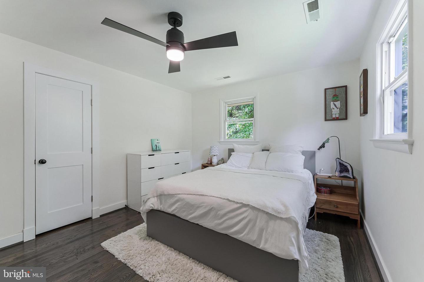 5801 BROOKVIEW DR, ALEXANDRIA, Virginia 22310, 3 Bedrooms Bedrooms, ,2 BathroomsBathrooms,Residential,For sale,5801 BROOKVIEW DR,VAFX2235410 MLS # VAFX2235410