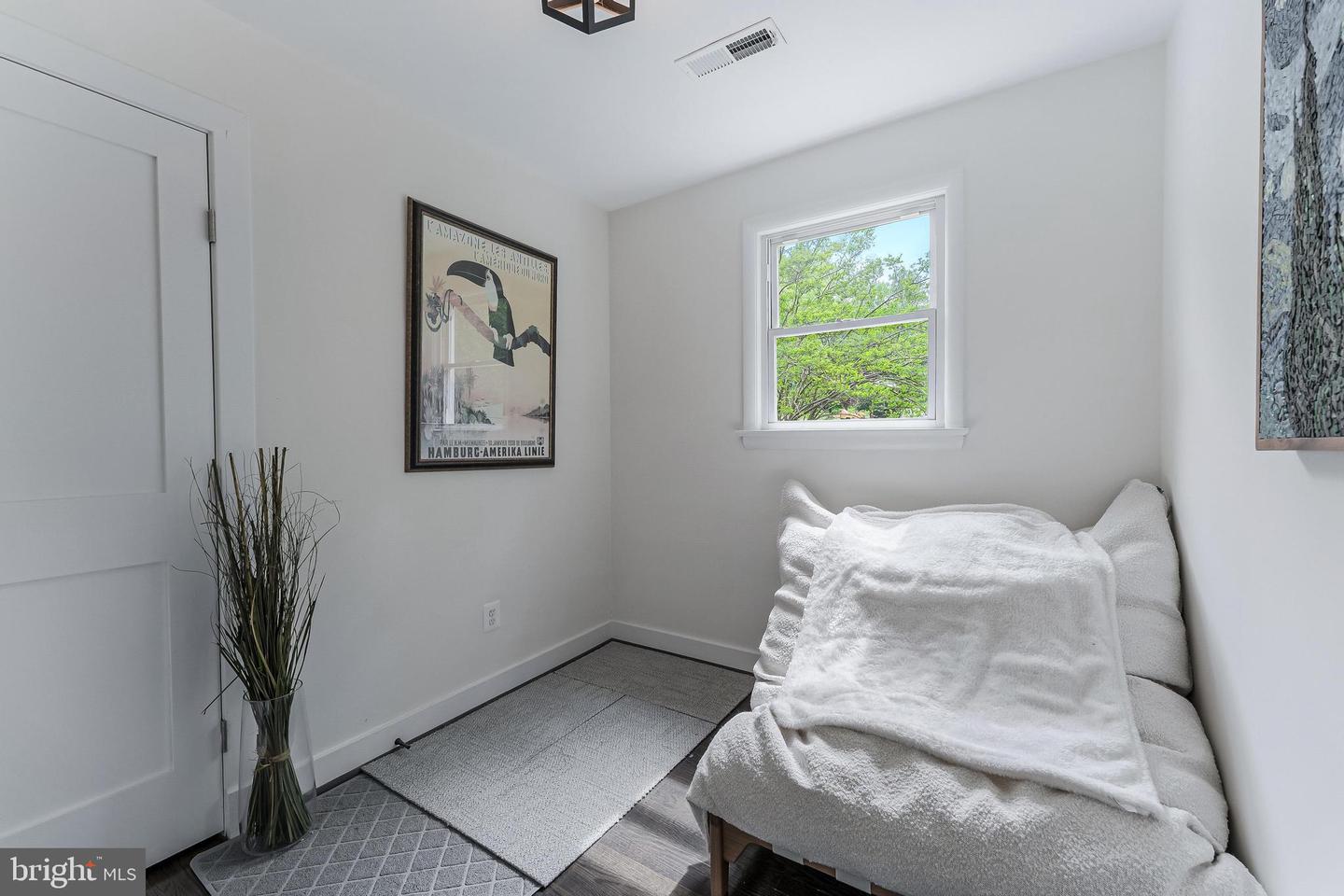 5801 BROOKVIEW DR, ALEXANDRIA, Virginia 22310, 3 Bedrooms Bedrooms, ,2 BathroomsBathrooms,Residential,For sale,5801 BROOKVIEW DR,VAFX2235410 MLS # VAFX2235410