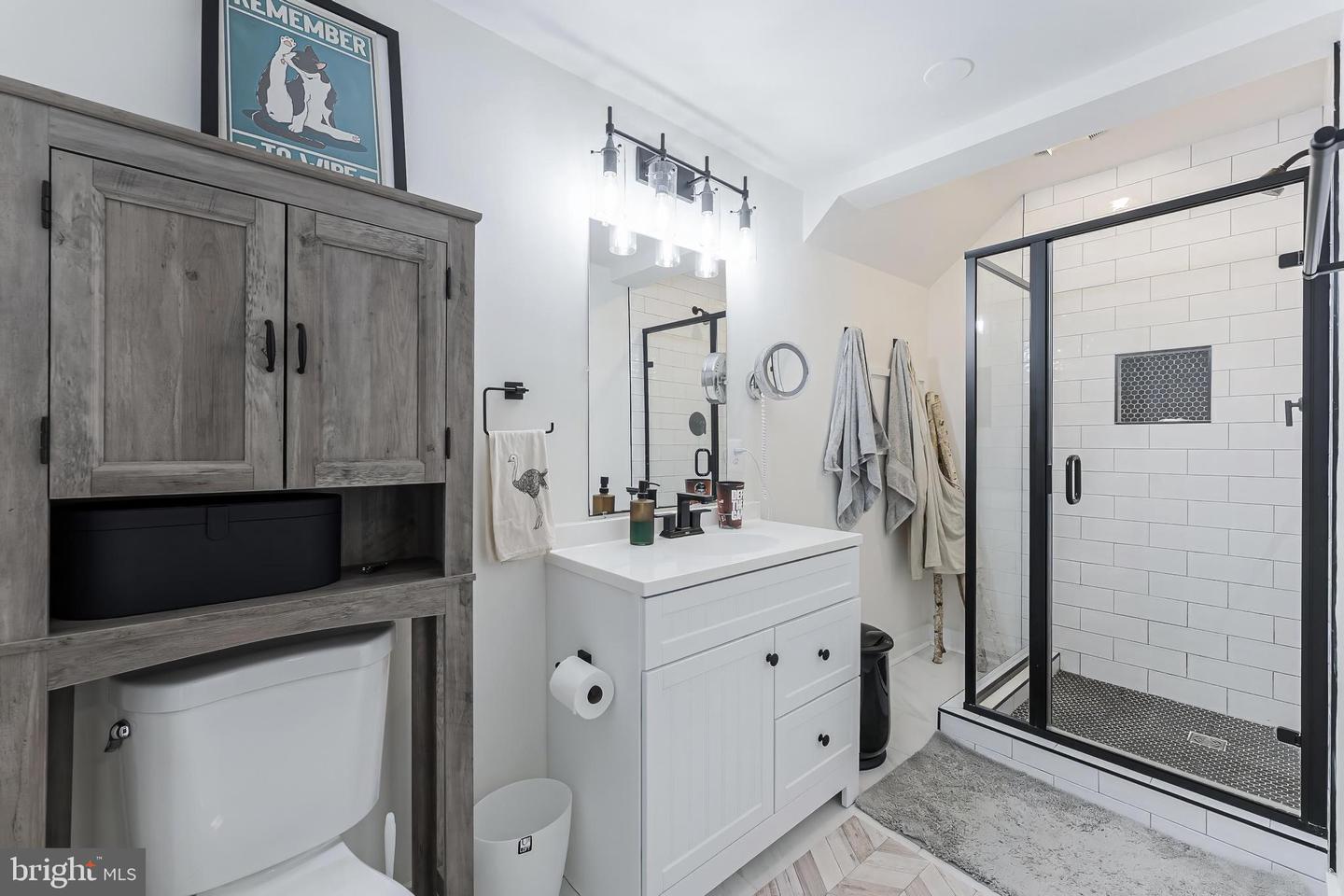 5801 BROOKVIEW DR, ALEXANDRIA, Virginia 22310, 3 Bedrooms Bedrooms, ,2 BathroomsBathrooms,Residential,For sale,5801 BROOKVIEW DR,VAFX2235410 MLS # VAFX2235410
