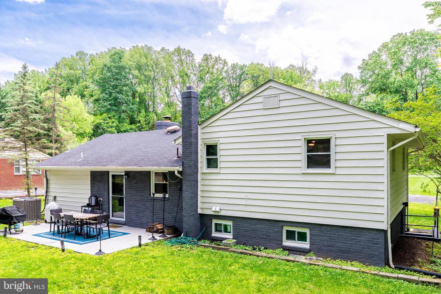 5801 BROOKVIEW DR, ALEXANDRIA, Virginia 22310, 3 Bedrooms Bedrooms, ,2 BathroomsBathrooms,Residential,For sale,5801 BROOKVIEW DR,VAFX2235410 MLS # VAFX2235410