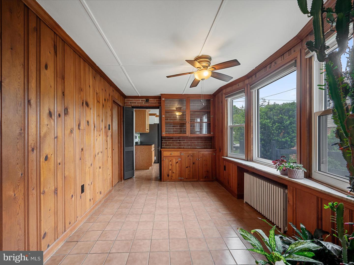 305 W WHITLOCK AVE, WINCHESTER, Virginia 22601, 4 Bedrooms Bedrooms, ,2 BathroomsBathrooms,Residential,For sale,305 W WHITLOCK AVE,VAWI2007610 MLS # VAWI2007610
