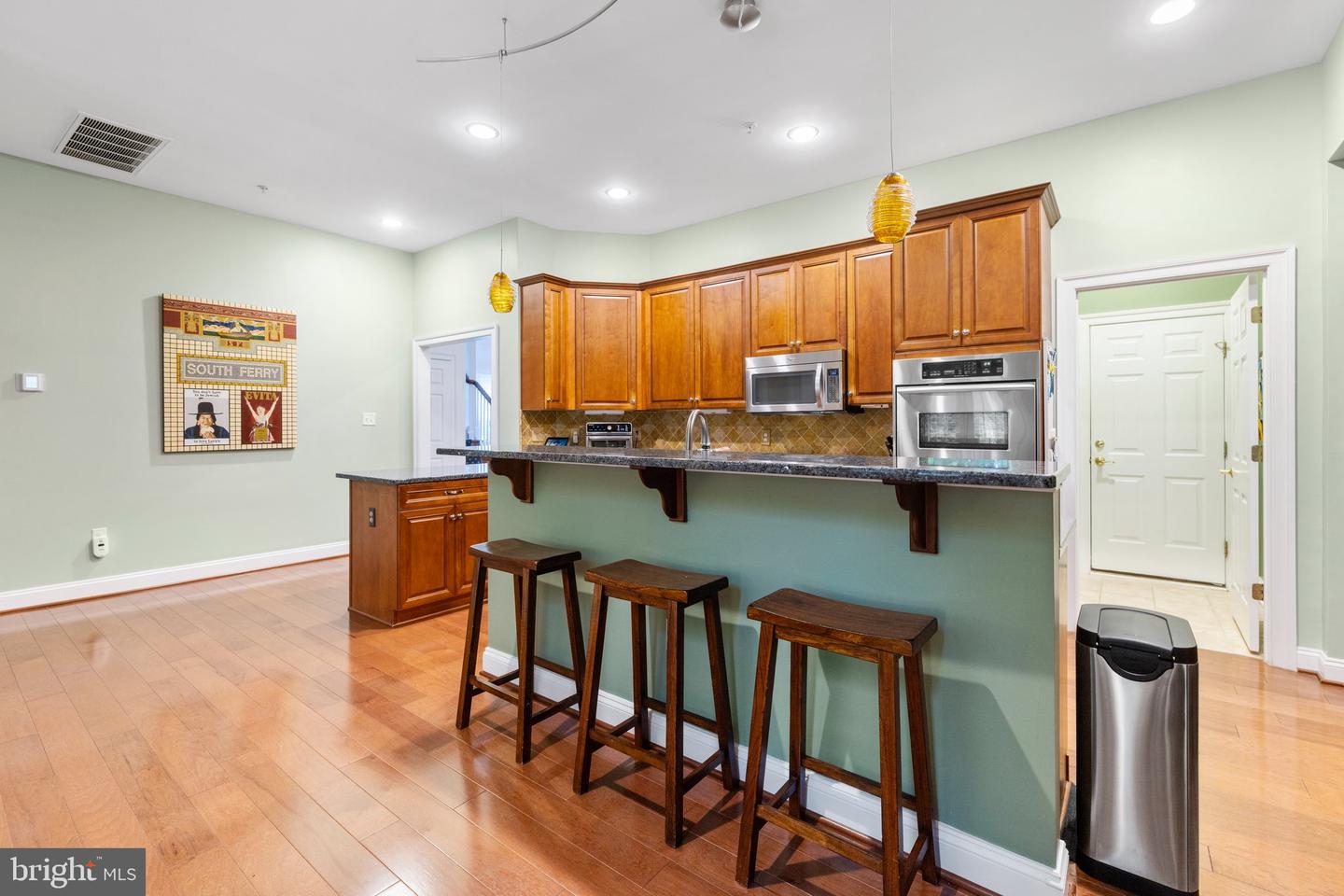 9522 NASSINGTON CT, HENRICO, Virginia 23229, 4 Bedrooms Bedrooms, 8 Rooms Rooms,3 BathroomsBathrooms,Residential,For sale,9522 NASSINGTON CT,VAHN2000904 MLS # VAHN2000904