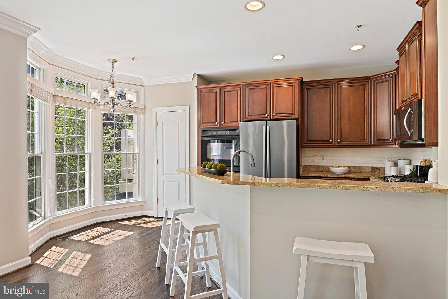 7752 LEGERE CT, MCLEAN, Virginia 22102, 4 Bedrooms Bedrooms, ,4 BathroomsBathrooms,Residential,For sale,7752 LEGERE CT,VAFX2237814 MLS # VAFX2237814