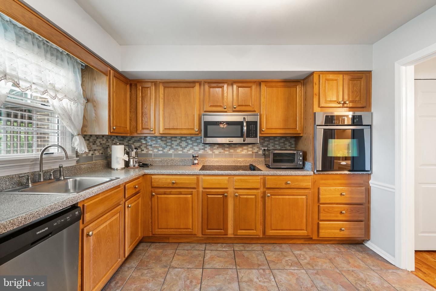 7610 BLAND DR, MANASSAS, Virginia 20109, 4 Bedrooms Bedrooms, ,2 BathroomsBathrooms,Residential,For sale,7610 BLAND DR,VAPW2094120 MLS # VAPW2094120