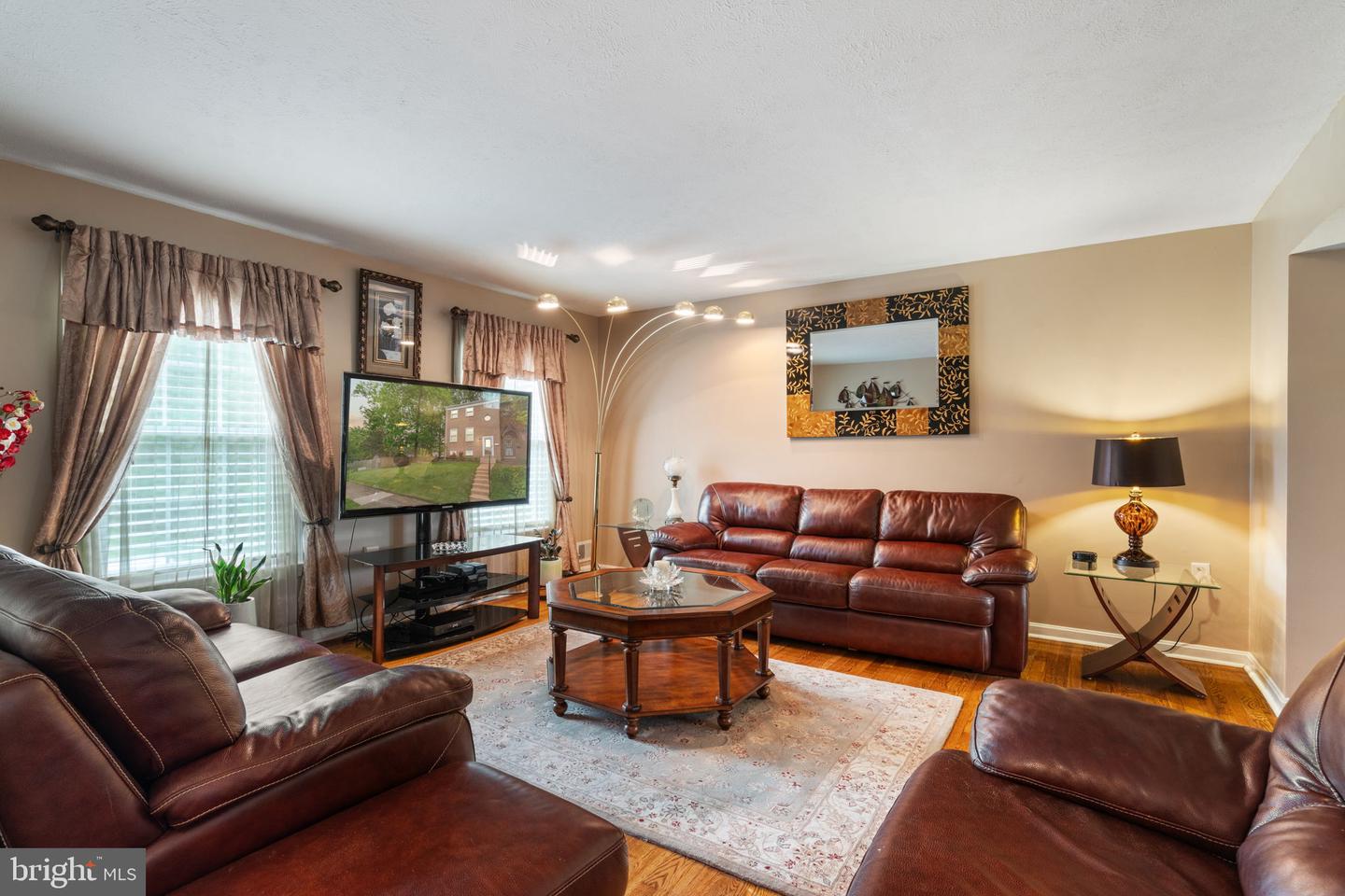 7610 BLAND DR, MANASSAS, Virginia 20109, 4 Bedrooms Bedrooms, ,2 BathroomsBathrooms,Residential,For sale,7610 BLAND DR,VAPW2094120 MLS # VAPW2094120
