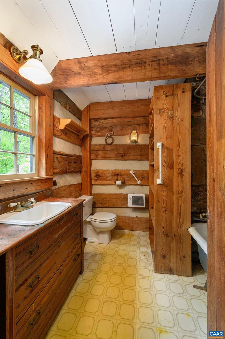 1816 DAVIS SHOP RD, EARLYSVILLE, Virginia 22936, 6 Bedrooms Bedrooms, ,3 BathroomsBathrooms,Residential,For sale,1816 DAVIS SHOP RD,664209 MLS # 664209