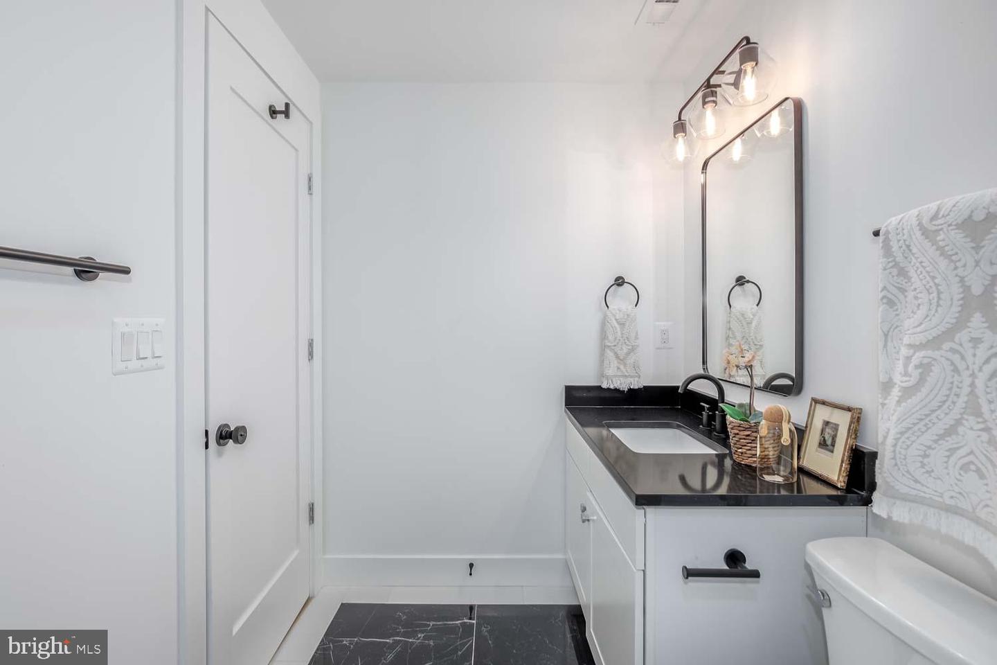 426 MANOR PL NW #1, WASHINGTON, District Of Columbia 20010, 2 Bedrooms Bedrooms, ,2 BathroomsBathrooms,Residential,For sale,426 MANOR PL NW #1,DCDC2199534 MLS # DCDC2199534