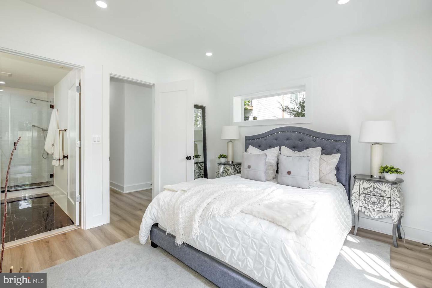426 MANOR PL NW #1, WASHINGTON, District Of Columbia 20010, 2 Bedrooms Bedrooms, ,2 BathroomsBathrooms,Residential,For sale,426 MANOR PL NW #1,DCDC2199534 MLS # DCDC2199534