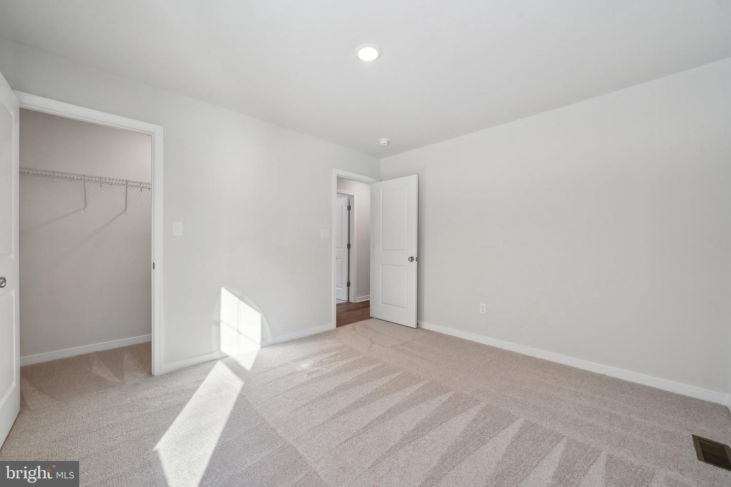 106 E SUNRISE DR, WARSAW, Virginia 22572, 3 Bedrooms Bedrooms, 8 Rooms Rooms,2 BathroomsBathrooms,Residential,For sale,106 E SUNRISE DR,VARV2000500 MLS # VARV2000500