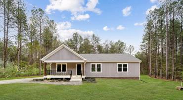 106 E SUNRISE DR, WARSAW, Virginia 22572, 3 Bedrooms Bedrooms, 8 Rooms Rooms,2 BathroomsBathrooms,Residential,For sale,106 E SUNRISE DR,VARV2000500 MLS # VARV2000500
