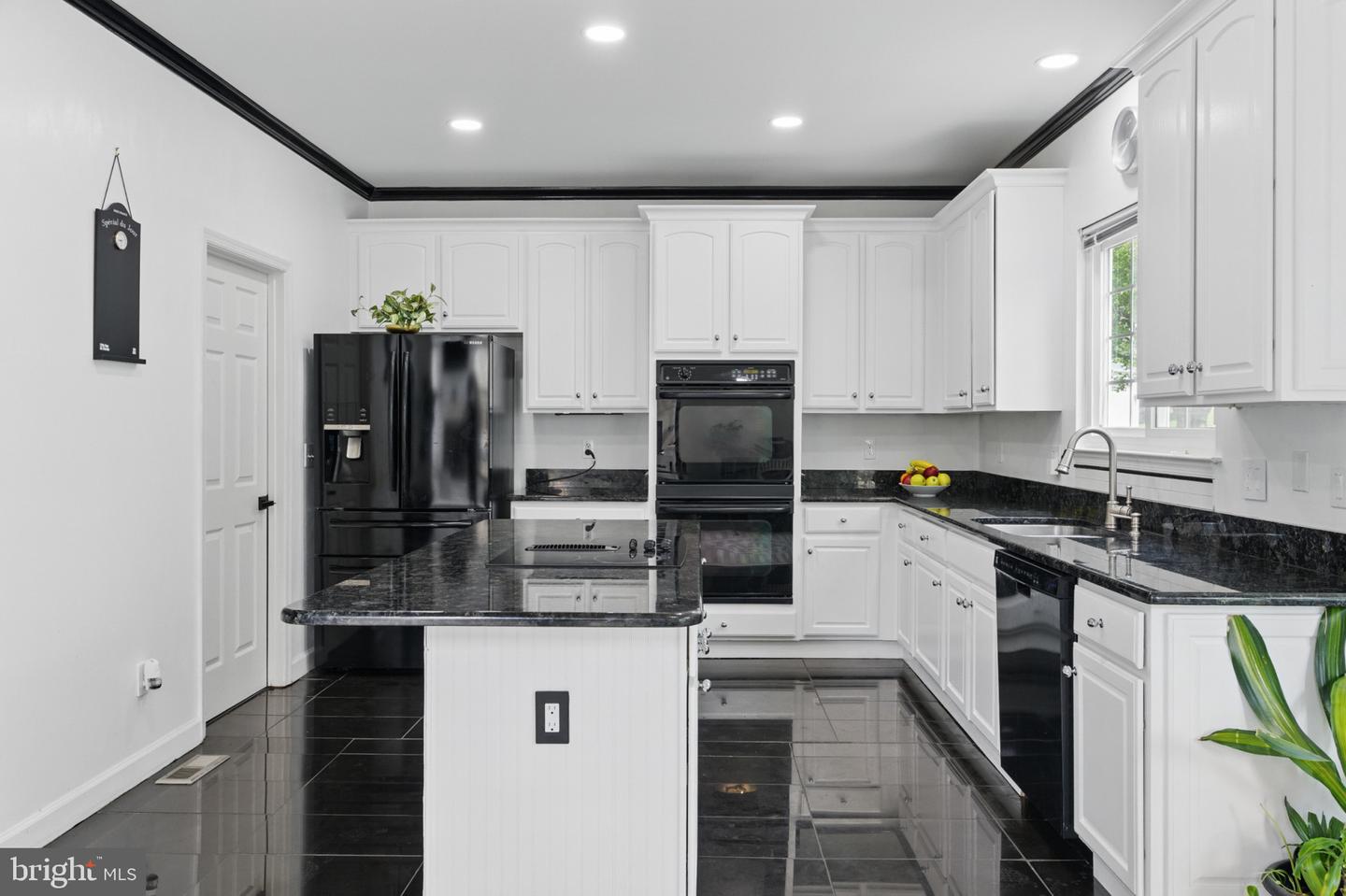 4305 MULCASTER TER, DUMFRIES, Virginia 22025, 5 Bedrooms Bedrooms, ,3 BathroomsBathrooms,Residential,For sale,4305 MULCASTER TER,VAPW2094490 MLS # VAPW2094490