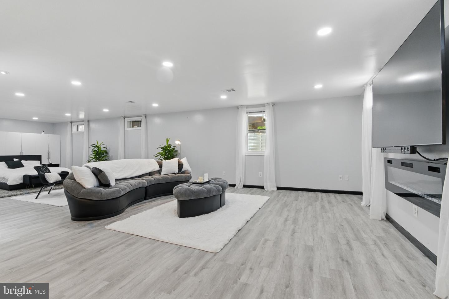 4305 MULCASTER TER, DUMFRIES, Virginia 22025, 5 Bedrooms Bedrooms, ,3 BathroomsBathrooms,Residential,For sale,4305 MULCASTER TER,VAPW2094490 MLS # VAPW2094490