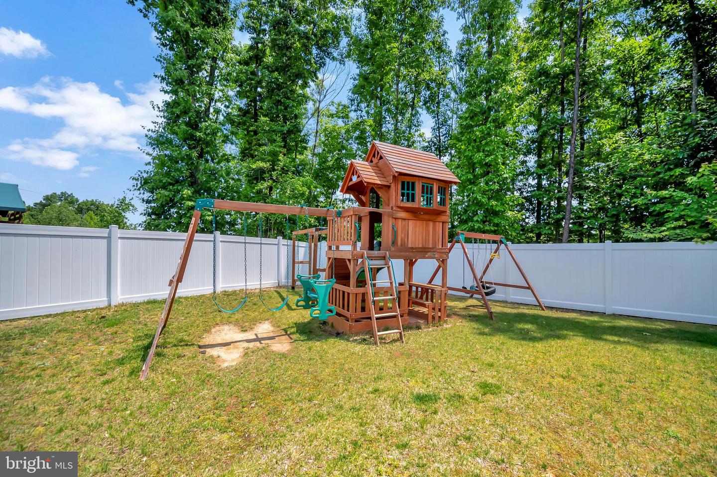 552 GLADIOLA WAY, STAFFORD, Virginia 22554, 4 Bedrooms Bedrooms, ,3 BathroomsBathrooms,Residential,For sale,552 GLADIOLA WAY,VAST2038682 MLS # VAST2038682