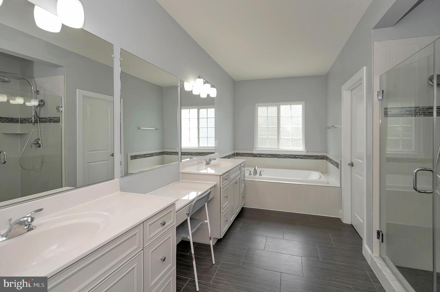 552 GLADIOLA WAY, STAFFORD, Virginia 22554, 4 Bedrooms Bedrooms, ,3 BathroomsBathrooms,Residential,For sale,552 GLADIOLA WAY,VAST2038682 MLS # VAST2038682