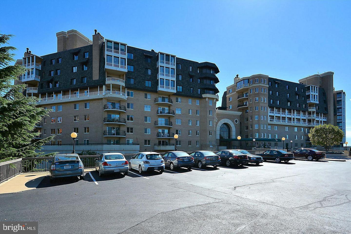 1250 S WASHINGTON ST S #207, ALEXANDRIA, Virginia 22314, 1 Bedroom Bedrooms, 4 Rooms Rooms,1 BathroomBathrooms,Residential,For sale,1250 S WASHINGTON ST S #207,VAAX2045230 MLS # VAAX2045230