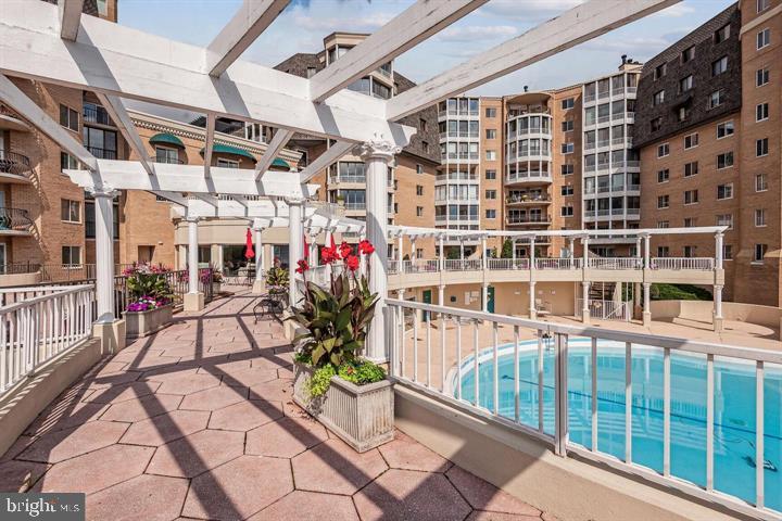 1250 S WASHINGTON ST S #207, ALEXANDRIA, Virginia 22314, 1 Bedroom Bedrooms, 4 Rooms Rooms,1 BathroomBathrooms,Residential,For sale,1250 S WASHINGTON ST S #207,VAAX2045230 MLS # VAAX2045230