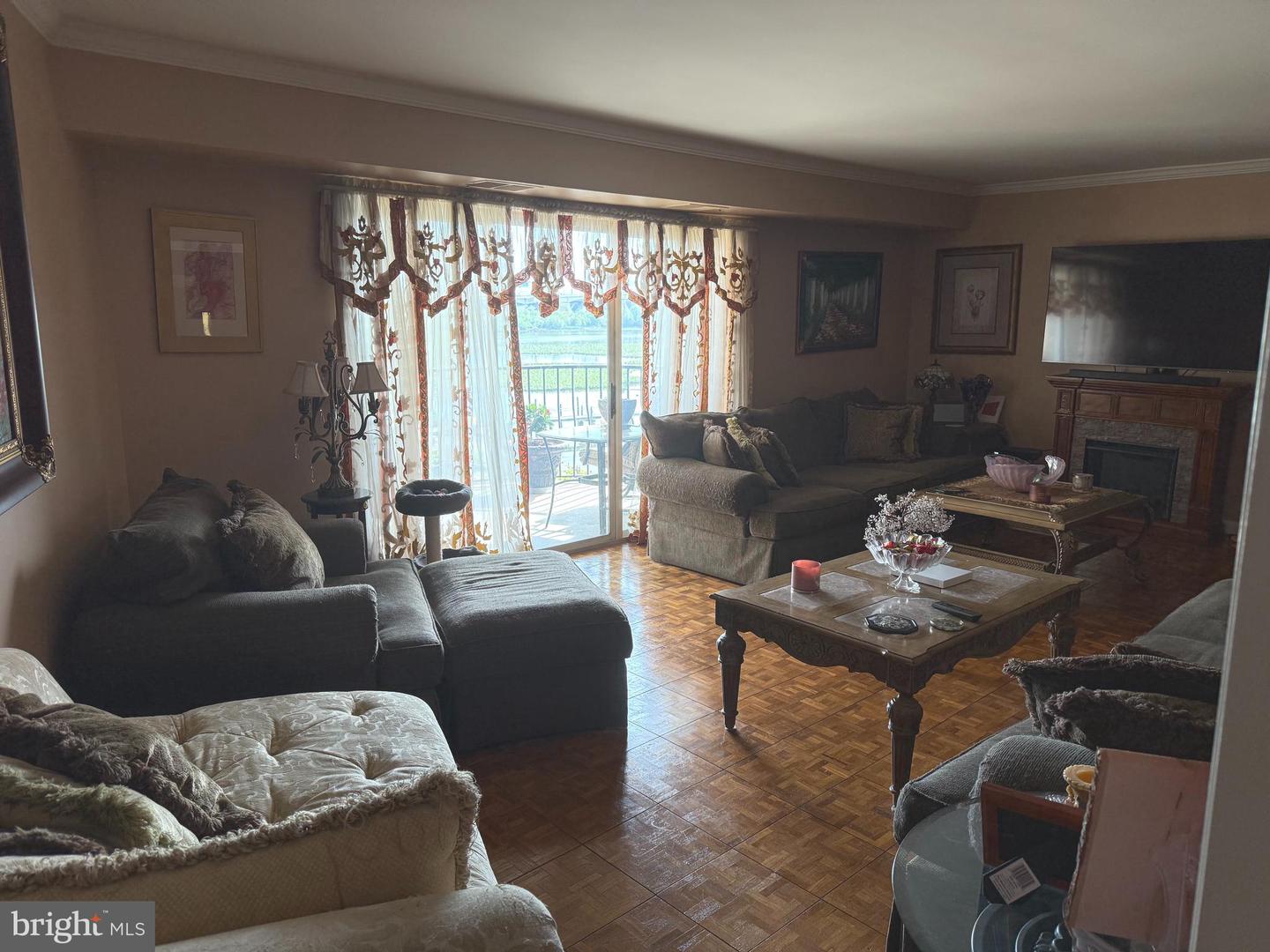 1250 S WASHINGTON ST S #207, ALEXANDRIA, Virginia 22314, 1 Bedroom Bedrooms, 4 Rooms Rooms,1 BathroomBathrooms,Residential,For sale,1250 S WASHINGTON ST S #207,VAAX2045230 MLS # VAAX2045230