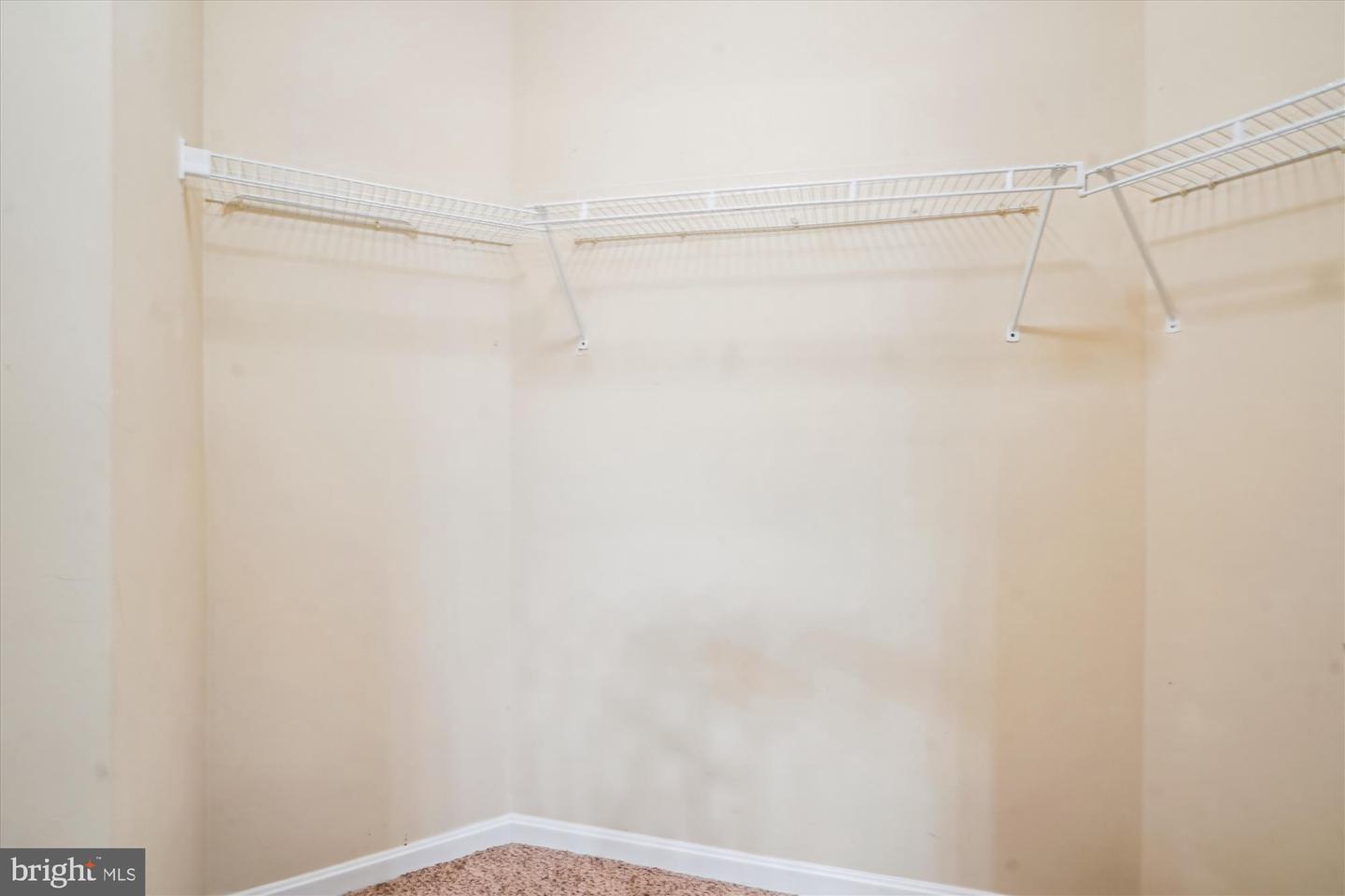 4551 STRUTFIELD LN #4132, ALEXANDRIA, Virginia 22311, 2 Bedrooms Bedrooms, ,2 BathroomsBathrooms,Residential,For sale,4551 STRUTFIELD LN #4132,VAAX2045232 MLS # VAAX2045232