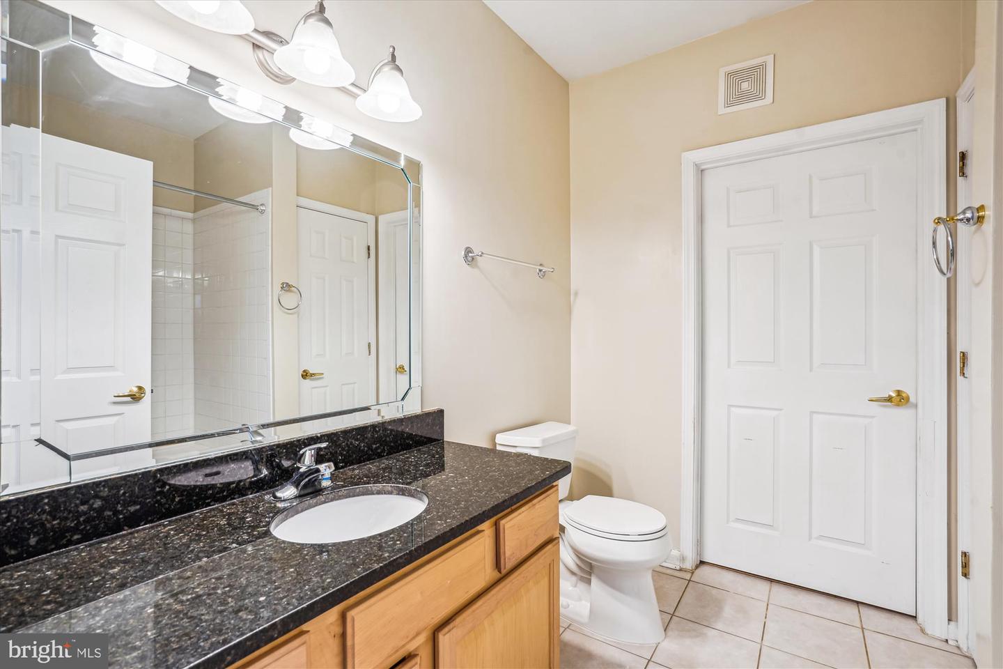 4551 STRUTFIELD LN #4132, ALEXANDRIA, Virginia 22311, 2 Bedrooms Bedrooms, ,2 BathroomsBathrooms,Residential,For sale,4551 STRUTFIELD LN #4132,VAAX2045232 MLS # VAAX2045232