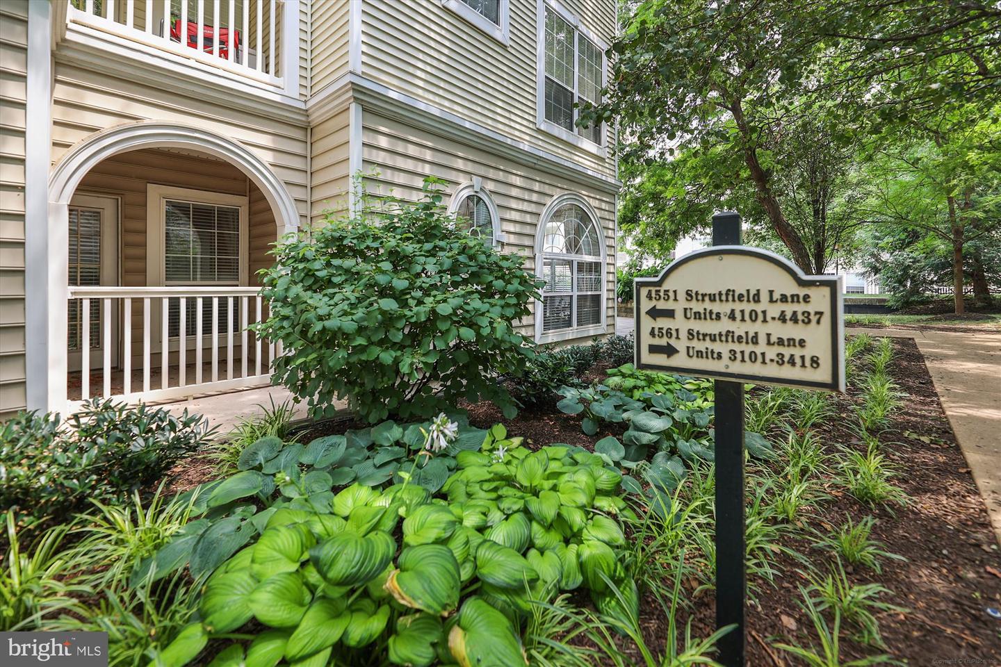4551 STRUTFIELD LN #4132, ALEXANDRIA, Virginia 22311, 2 Bedrooms Bedrooms, ,2 BathroomsBathrooms,Residential,For sale,4551 STRUTFIELD LN #4132,VAAX2045232 MLS # VAAX2045232