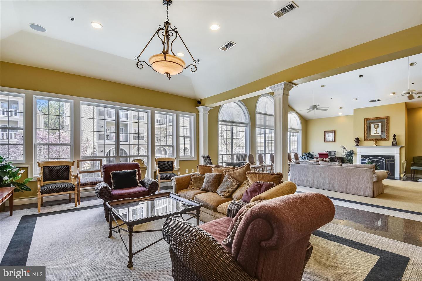 4551 STRUTFIELD LN #4132, ALEXANDRIA, Virginia 22311, 2 Bedrooms Bedrooms, ,2 BathroomsBathrooms,Residential,For sale,4551 STRUTFIELD LN #4132,VAAX2045232 MLS # VAAX2045232