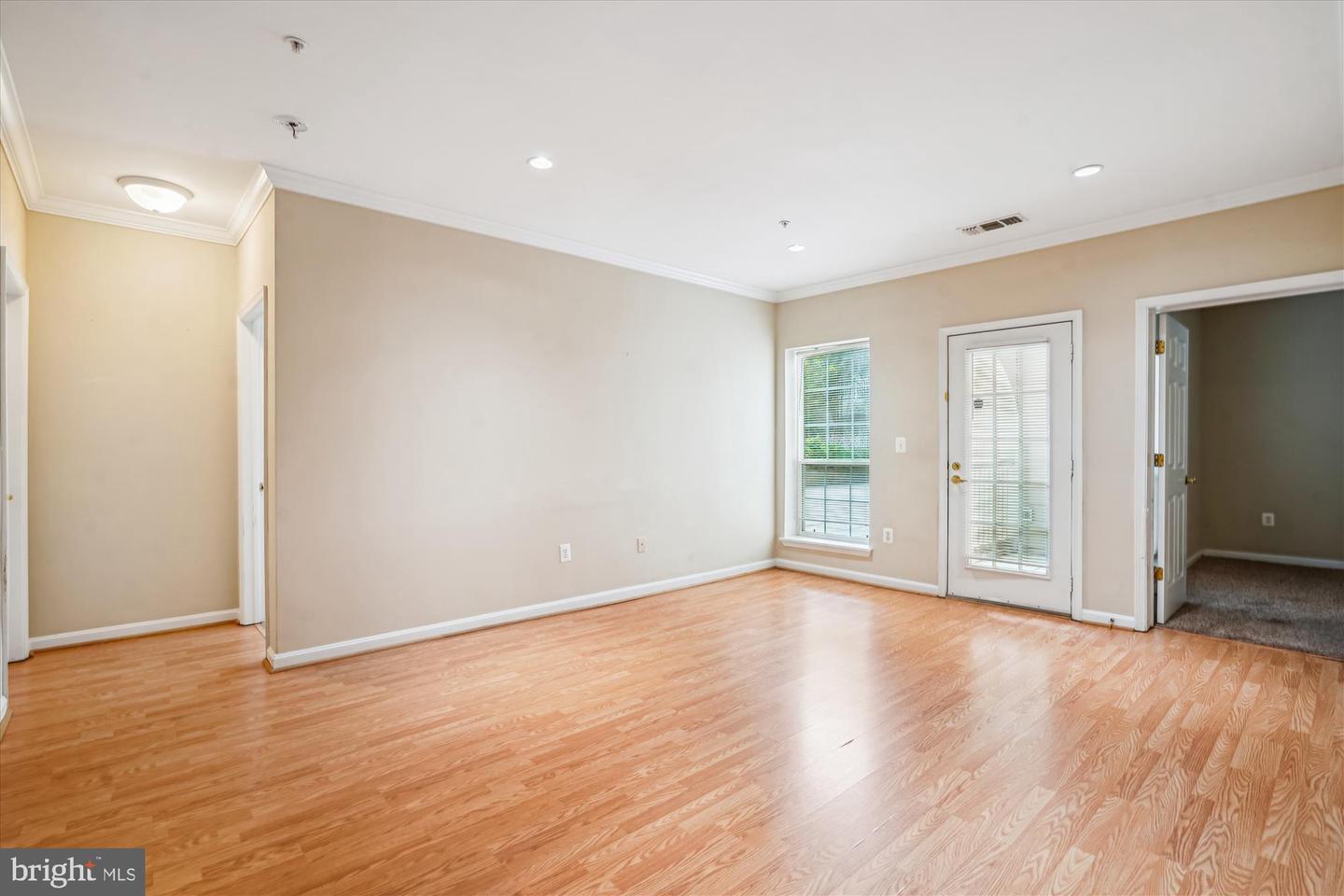 4551 STRUTFIELD LN #4132, ALEXANDRIA, Virginia 22311, 2 Bedrooms Bedrooms, ,2 BathroomsBathrooms,Residential,For sale,4551 STRUTFIELD LN #4132,VAAX2045232 MLS # VAAX2045232