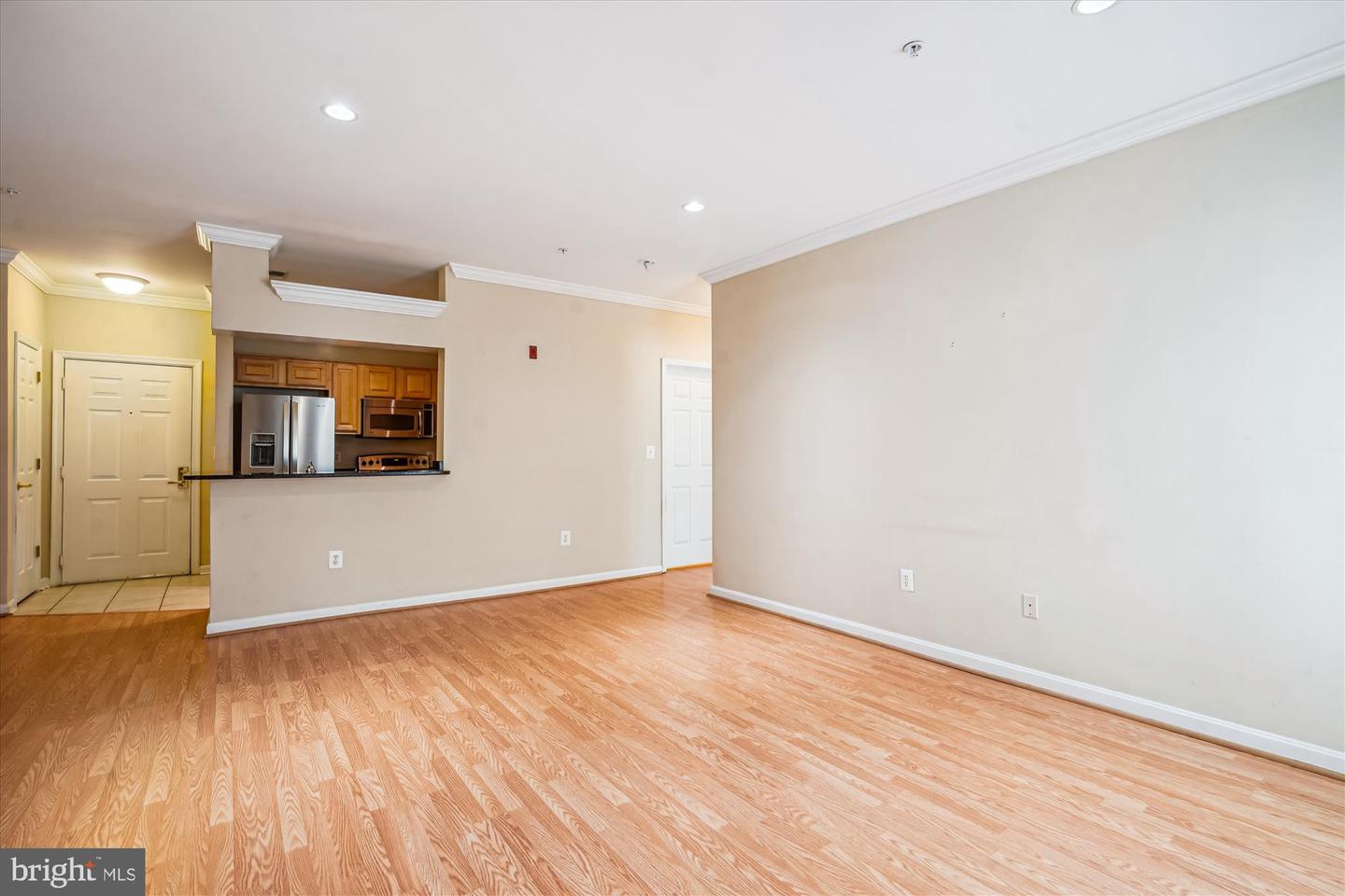 4551 STRUTFIELD LN #4132, ALEXANDRIA, Virginia 22311, 2 Bedrooms Bedrooms, ,2 BathroomsBathrooms,Residential,For sale,4551 STRUTFIELD LN #4132,VAAX2045232 MLS # VAAX2045232