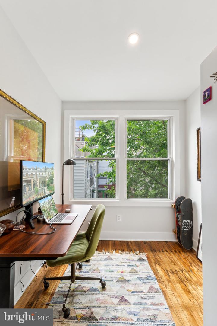 3206 WARDER ST NW, WASHINGTON, District Of Columbia 20010, 4 Bedrooms Bedrooms, ,3 BathroomsBathrooms,Residential,For sale,3206 WARDER ST NW,DCDC2200162 MLS # DCDC2200162