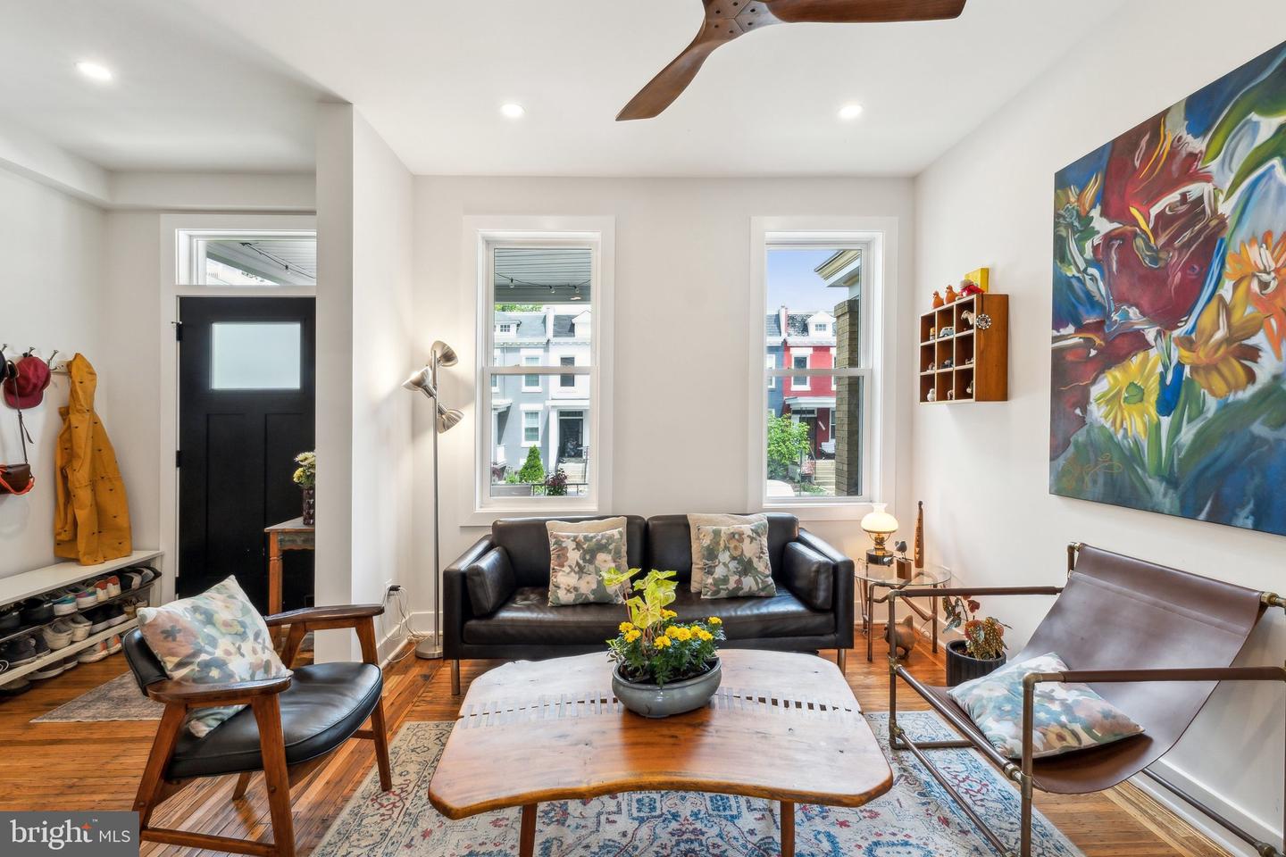 3206 WARDER ST NW, WASHINGTON, District Of Columbia 20010, 4 Bedrooms Bedrooms, ,3 BathroomsBathrooms,Residential,For sale,3206 WARDER ST NW,DCDC2200162 MLS # DCDC2200162